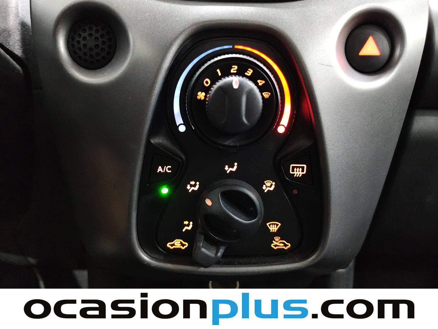 Acabados Toyota Aygo Toyota Aygo 1.0 70 x-play (72 CV)