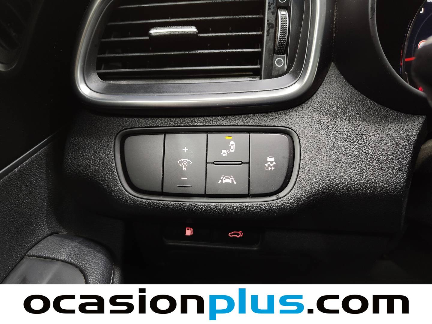 Paquetes del KIA Sorento KIA Sorento 2.2 CRDi Emotion Auto 4x4 (Pack Luxury) (200 CV) 7 Plazas