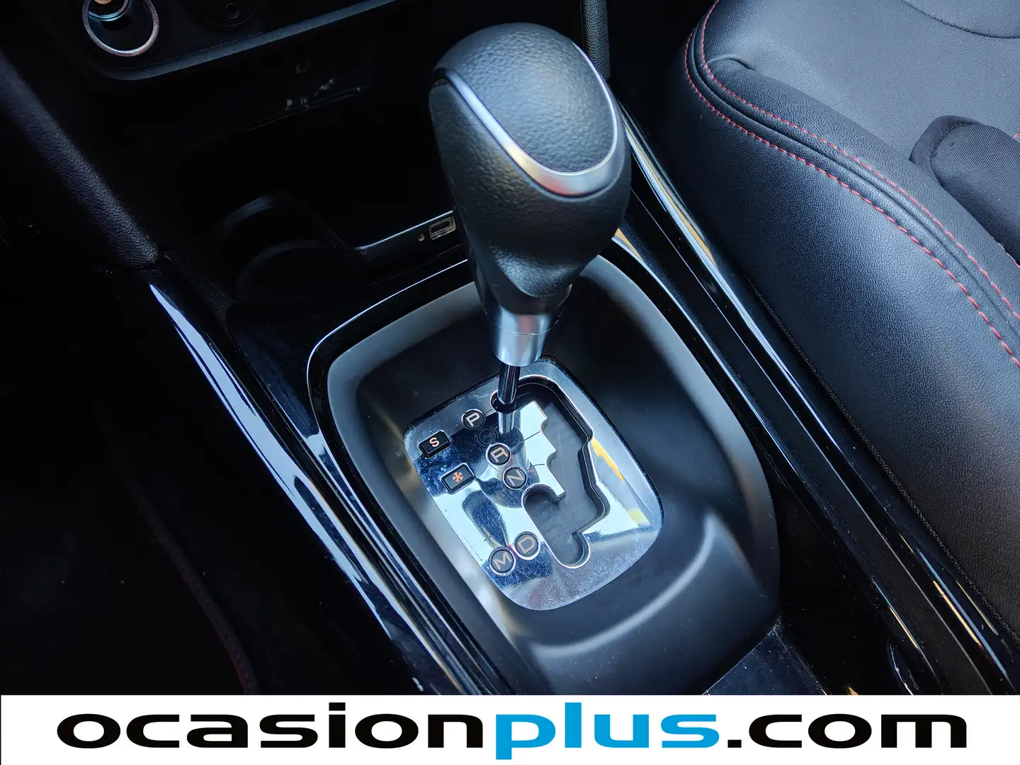 Foto Peugeot 2008 Peugeot 2008 PureTech 110 GT Line S&S EAT6 (110 CV)