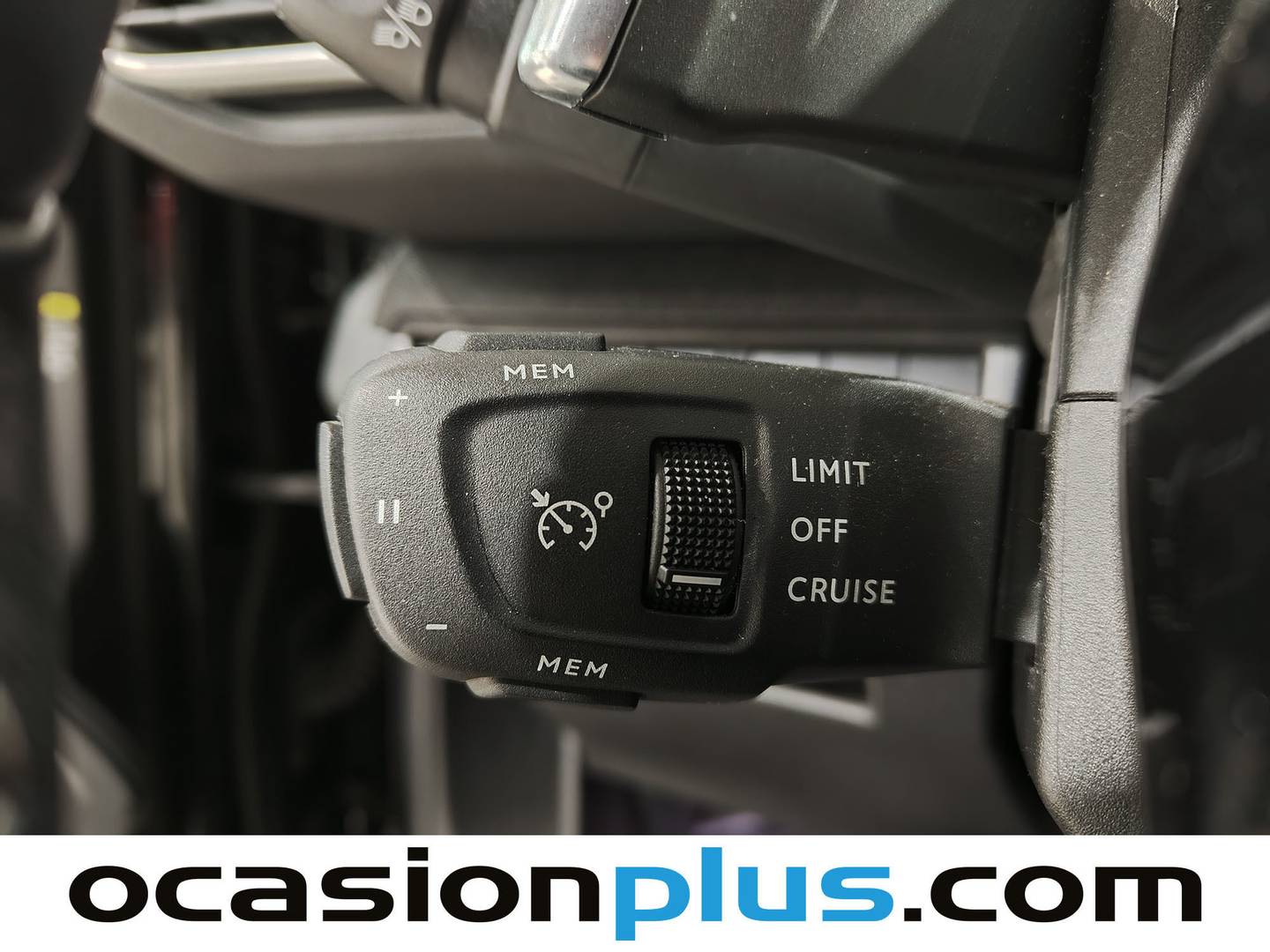 Foto Peugeot 3008 Hybrid Peugeot 3008 Hybrid 300 Allure Pack e-EAT8 (300 CV)