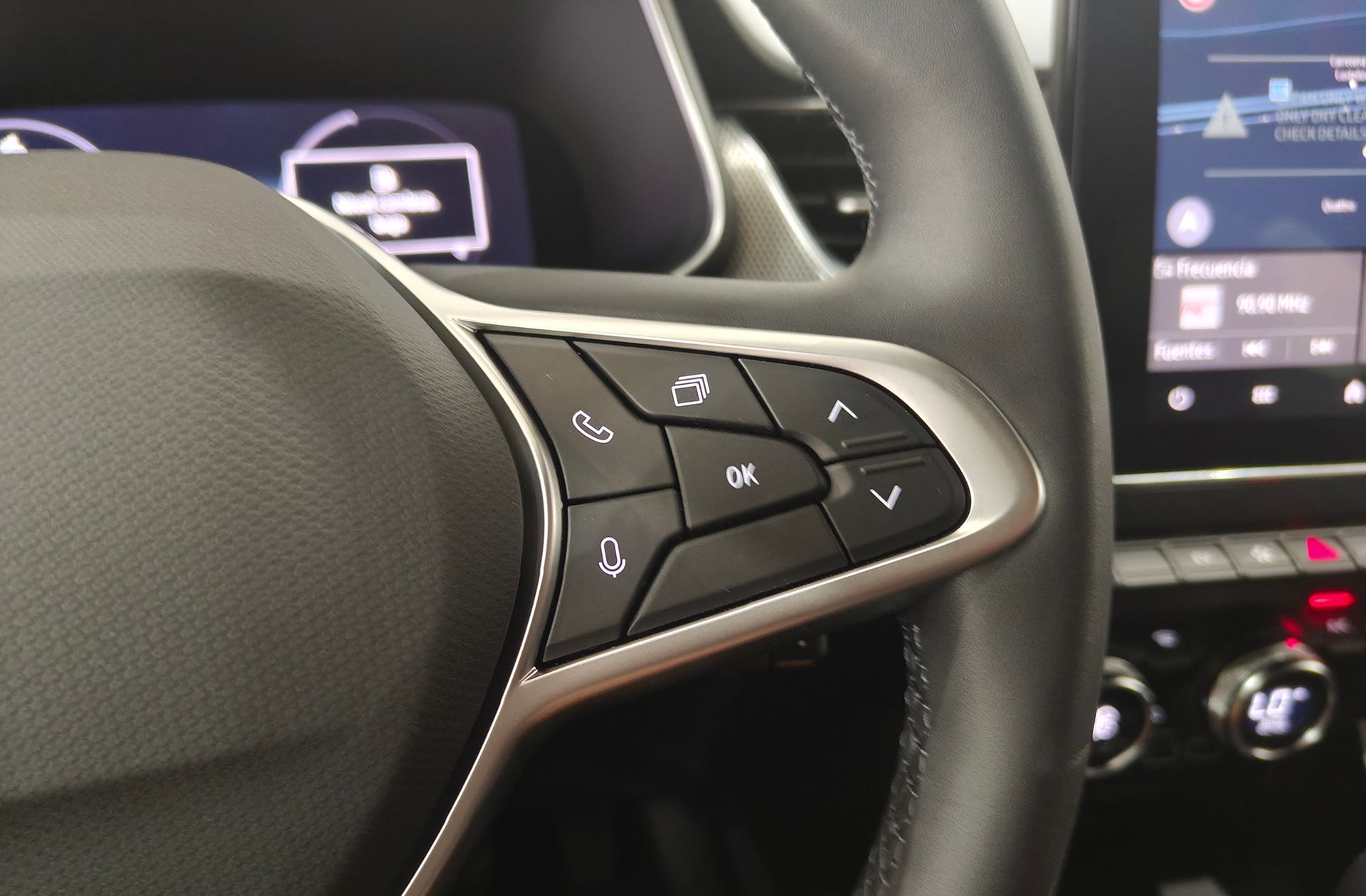 Renault Arkana Techno E-Tech full hybrid - foto 23