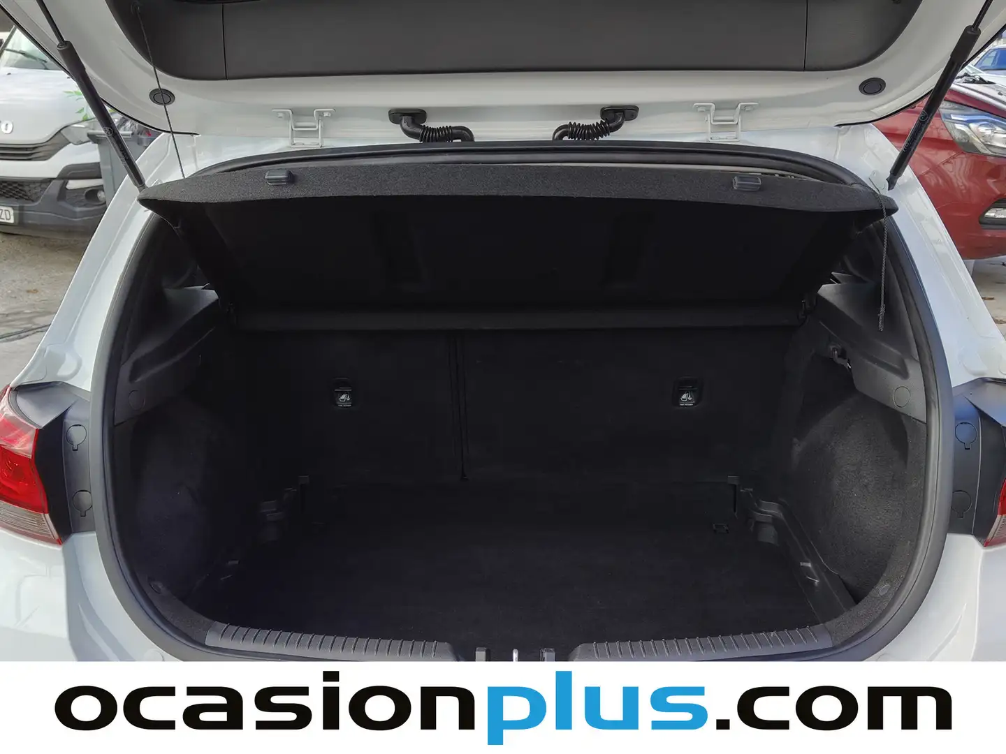 Foto Hyundai i30 Hyundai i30 1.5 DPI Klass SLX (110 CV)