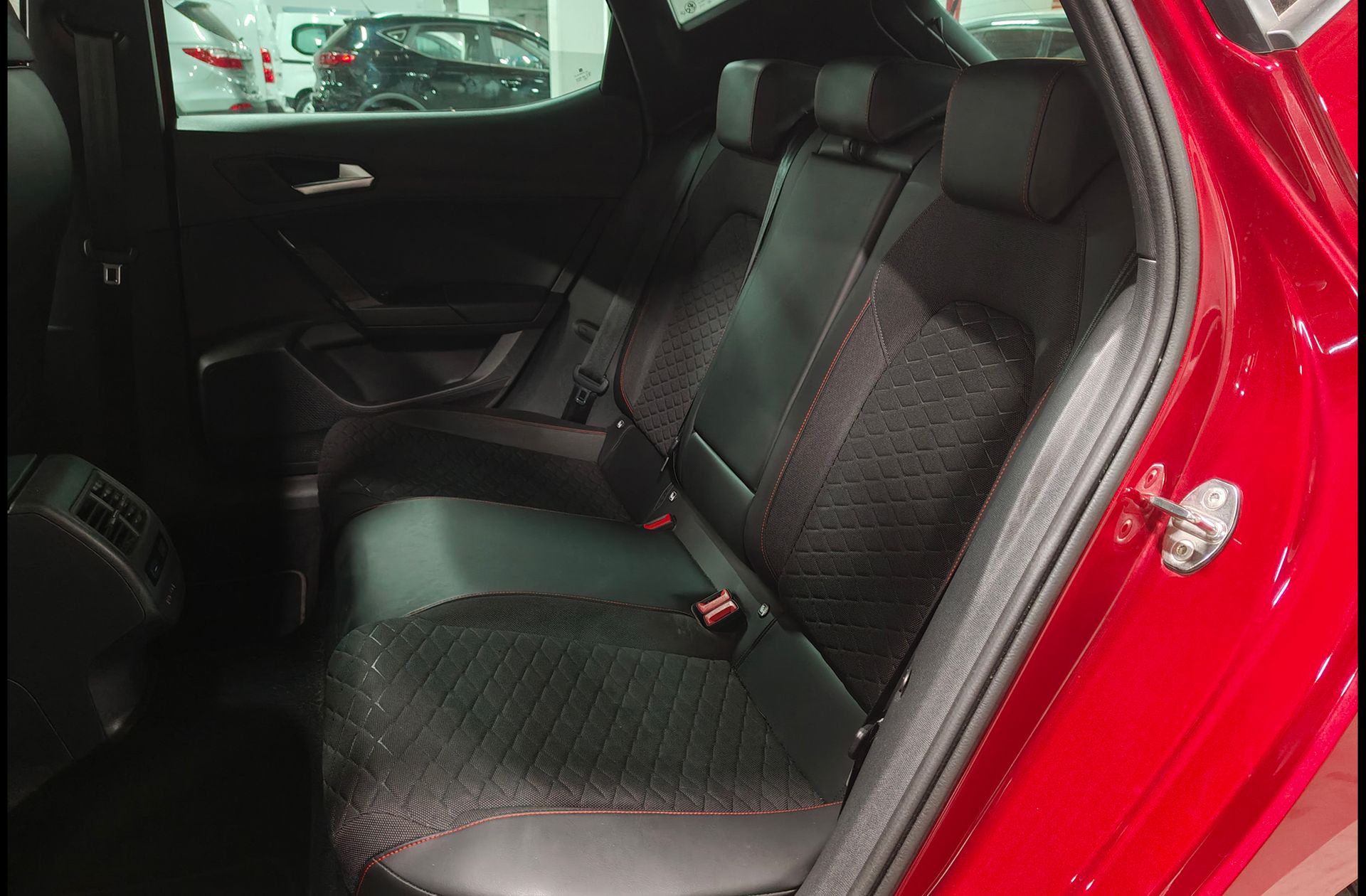 SEAT León 2.0 TDI FR Launch Pack L DSG - foto 12