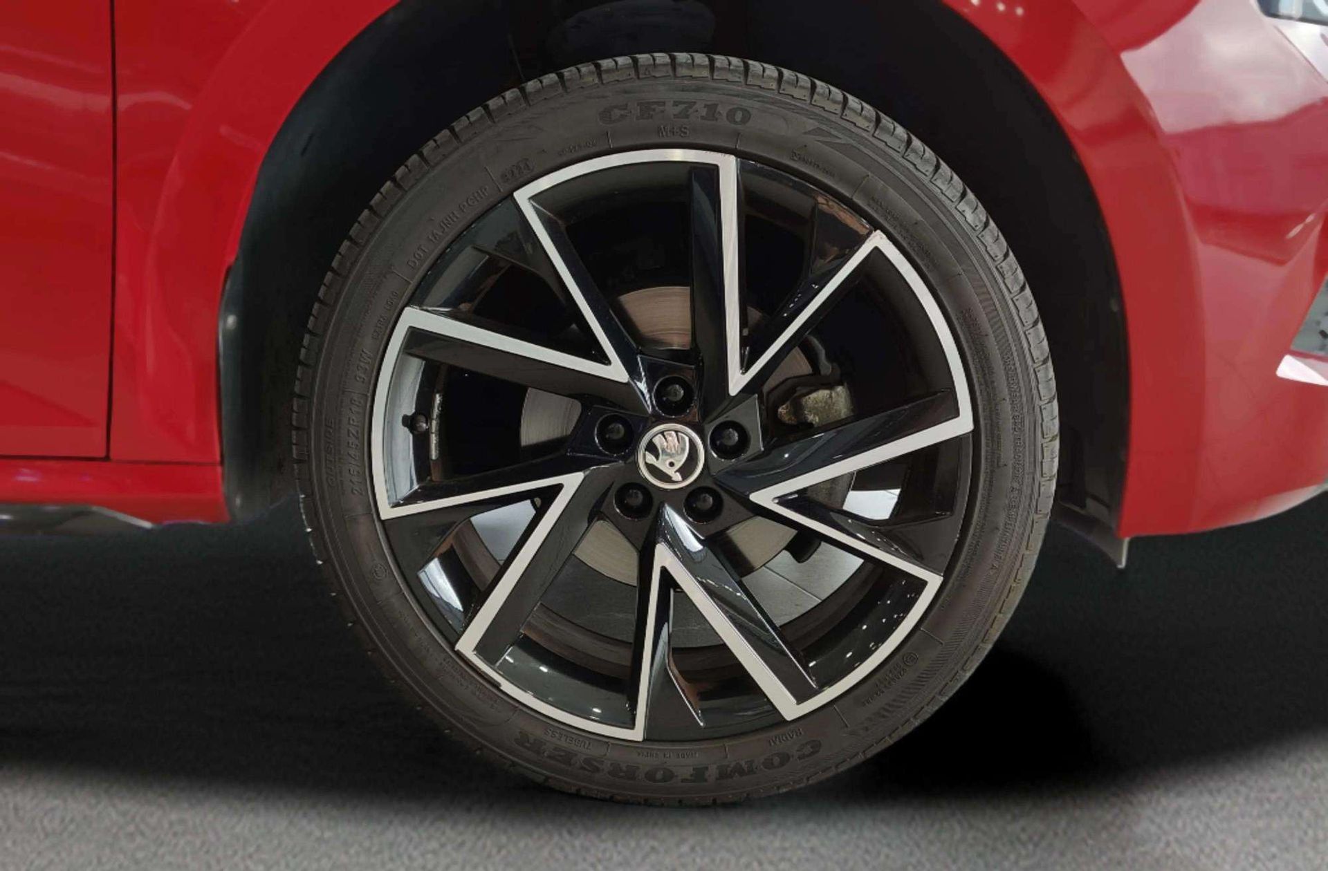 Škoda Kamiq 1.0 TSI Montecarlo DSG - foto 48