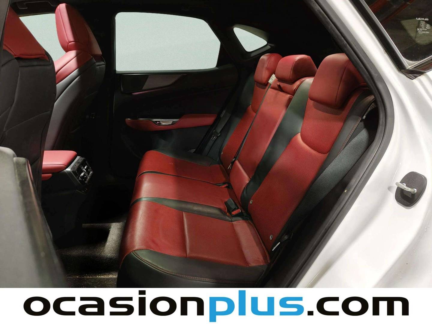 Foto asientos traseros Lexus NX Lexus NX NX 350h F Sport 4WD (242 CV)