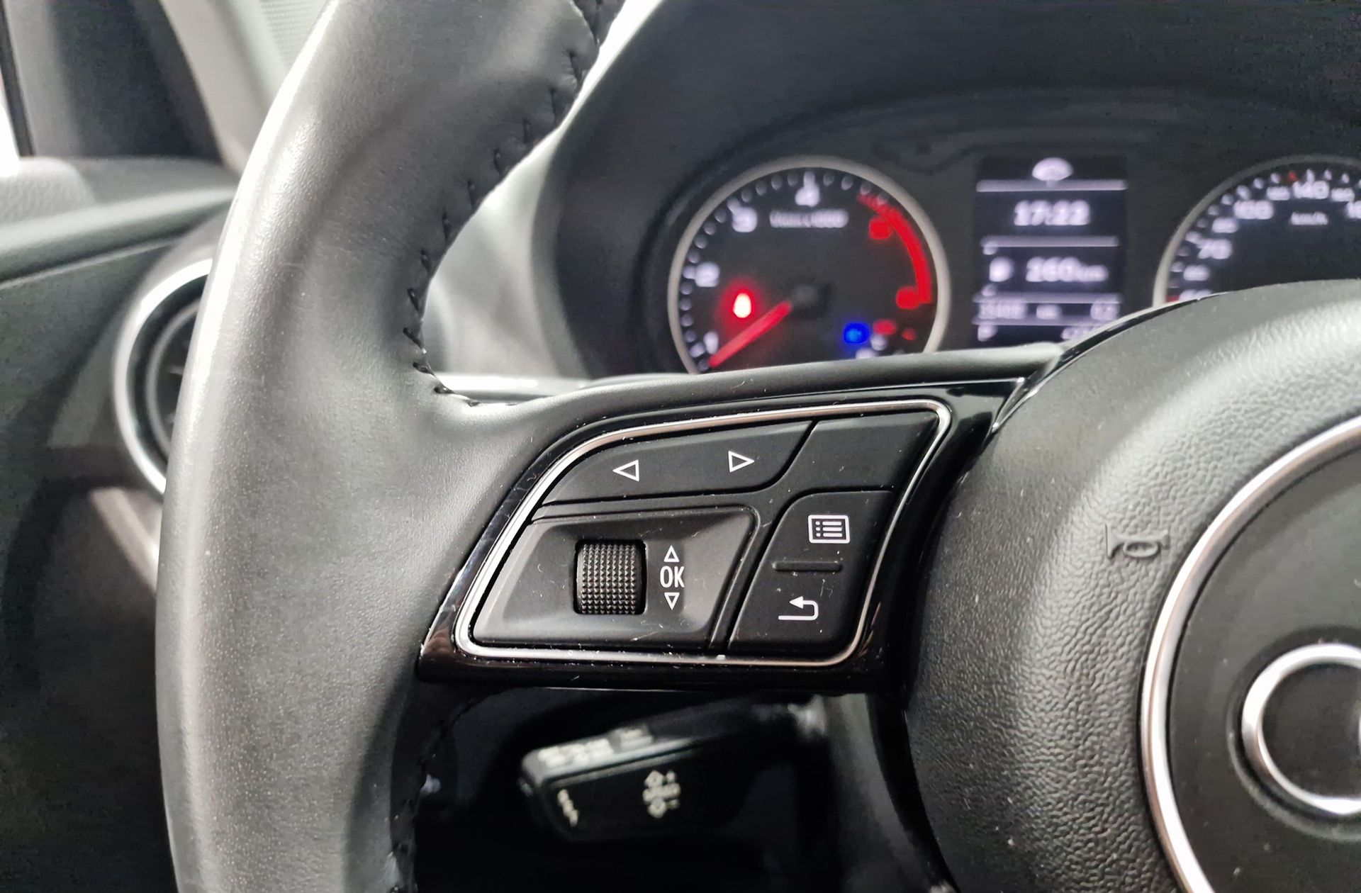 Audi Q2 Advanced 30 TDI S tronic - foto 23