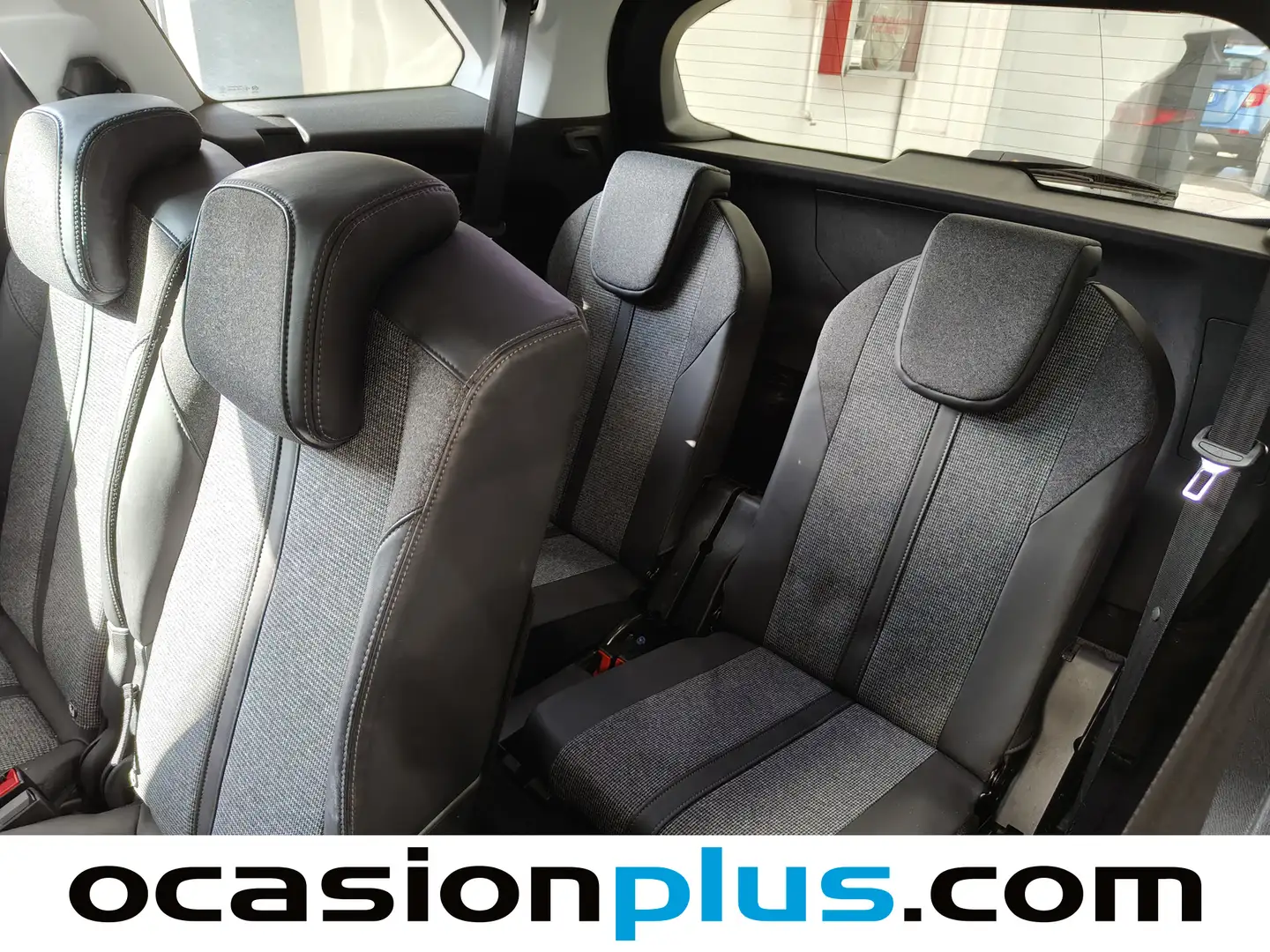 Foto Peugeot 5008 Peugeot 5008 BlueHDi 120 S&S Allure (120 CV) 7 PLAZAS