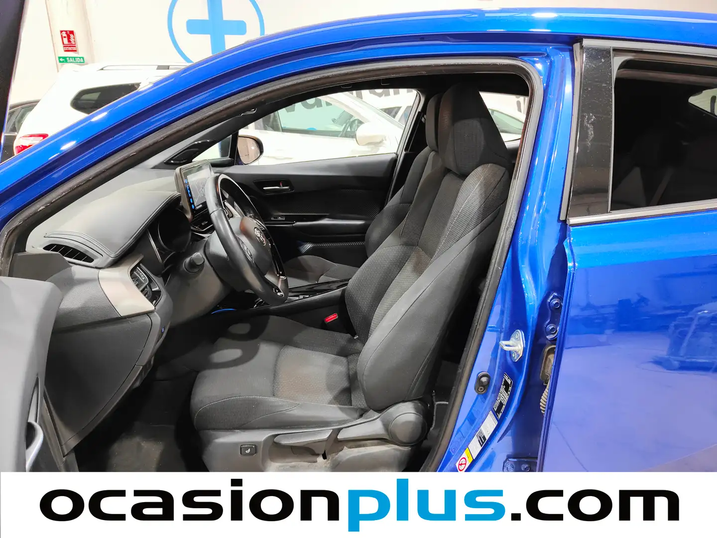 Foto Toyota C-HR Toyota C-HR 1.8 125H Advance (122 CV)