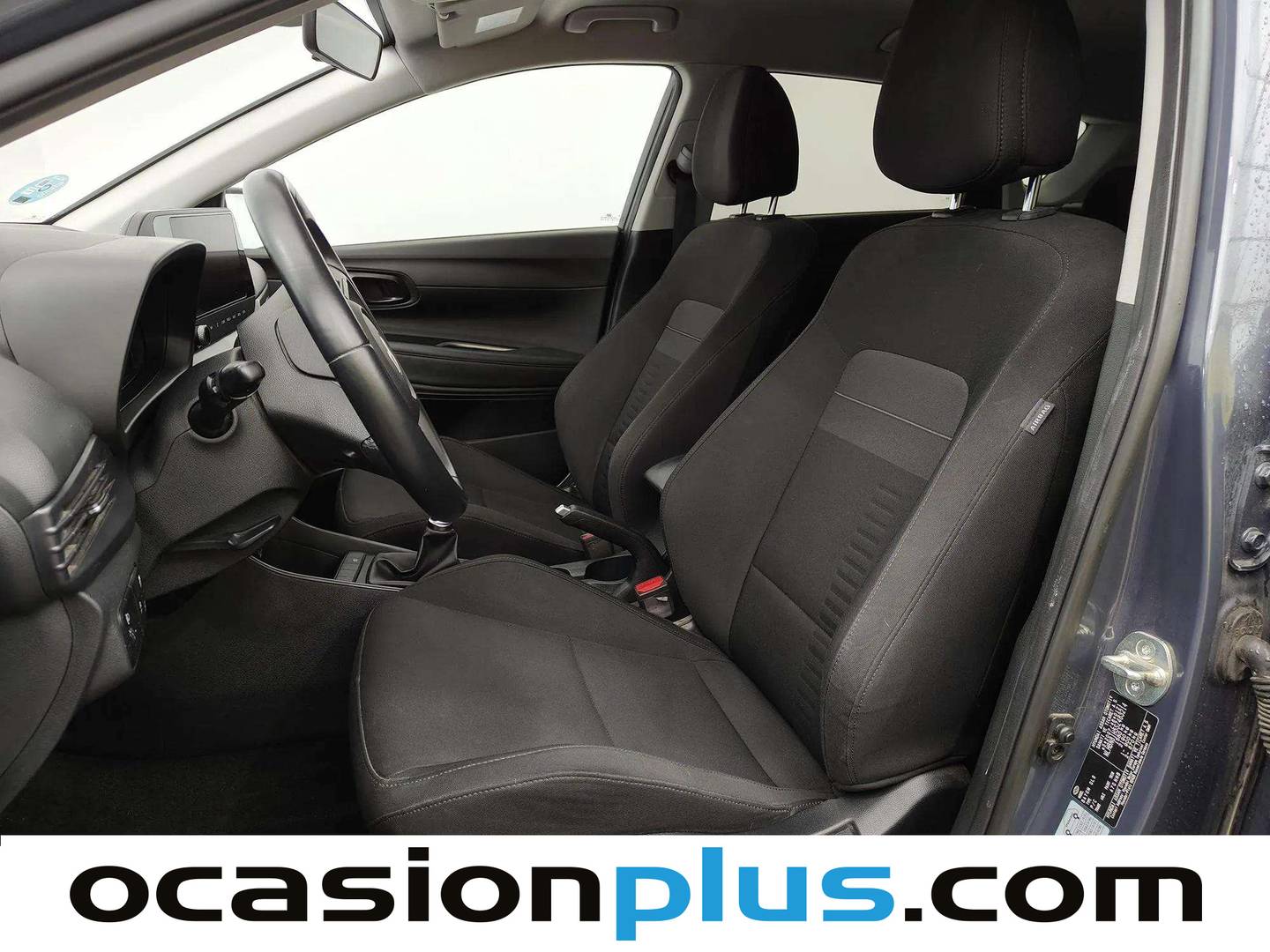 Foto asientos delanteros Hyundai Bayon Hyundai Bayon 1.2 MPI Maxx (79 CV)