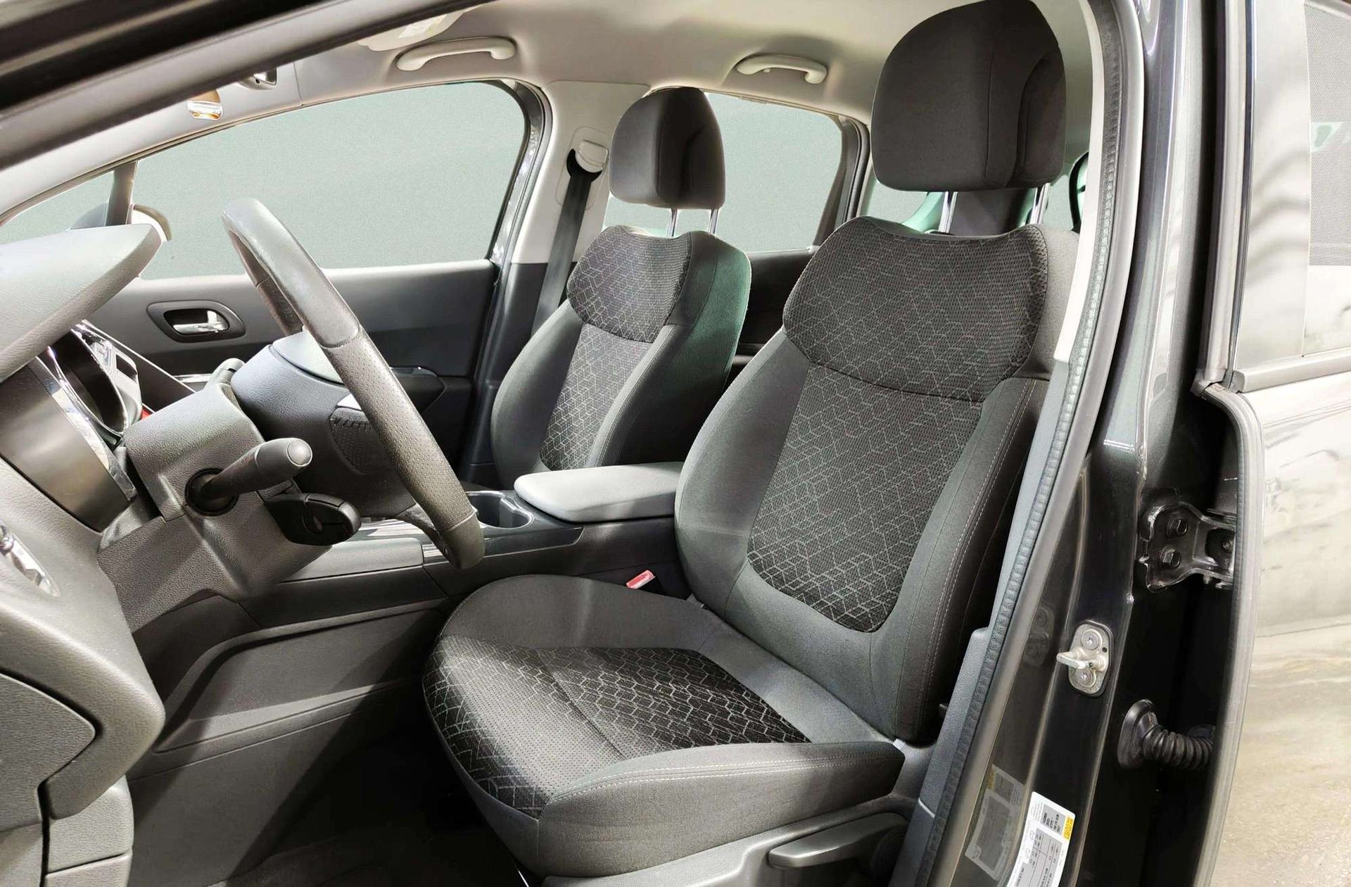 Peugeot 3008 1.6 BlueHDi FAP Style - foto 10