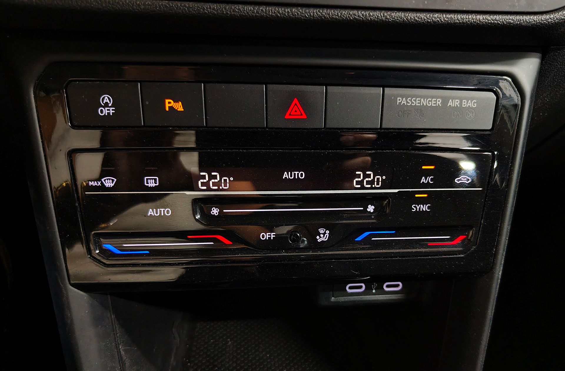 Volkswagen T-Cross Advance 1.0 TSI - foto 31