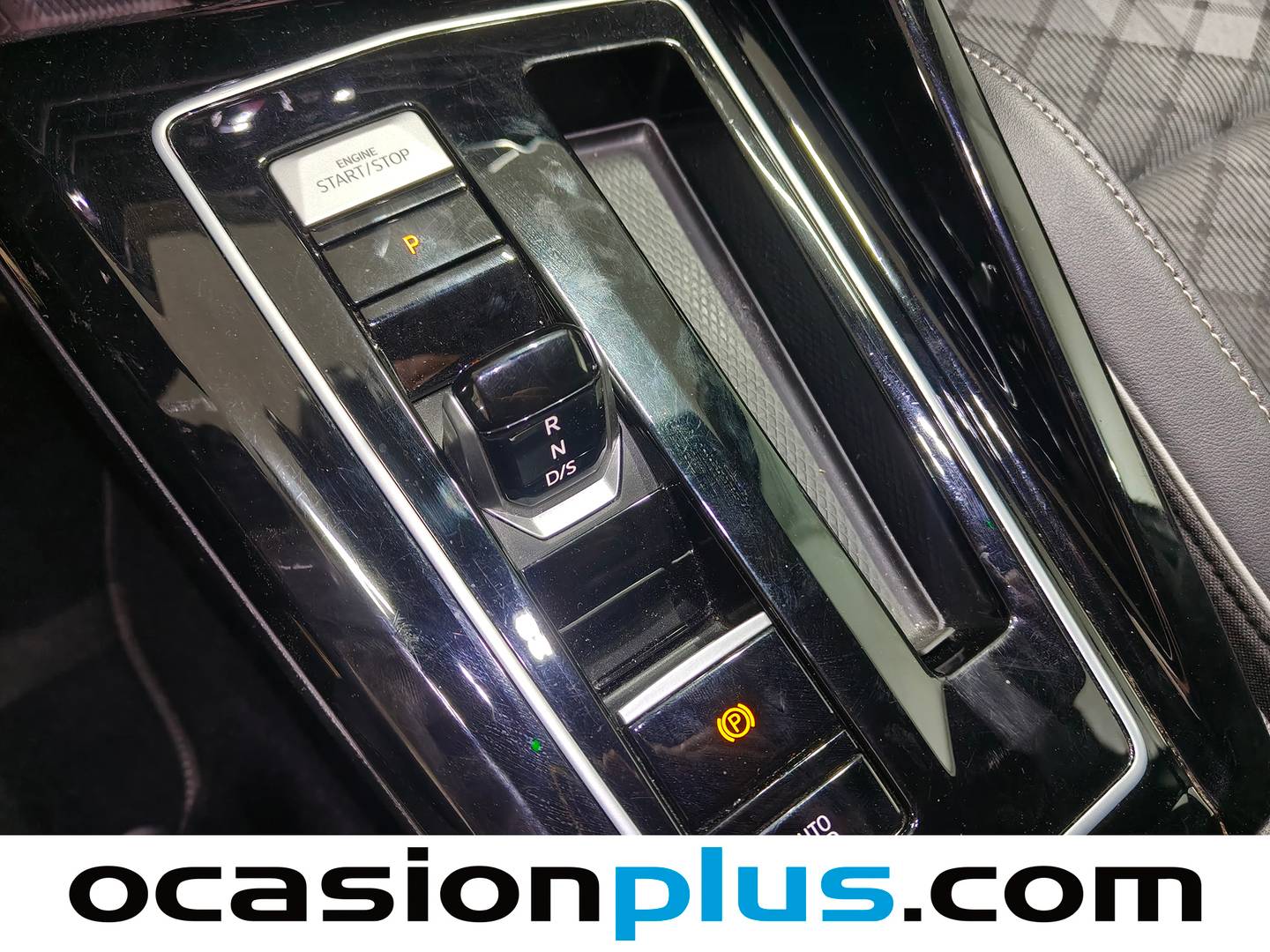 Volkswagen Golf Volkswagen Golf R-Line 1.5 eTSI (150 CV) DSG de segunda mano