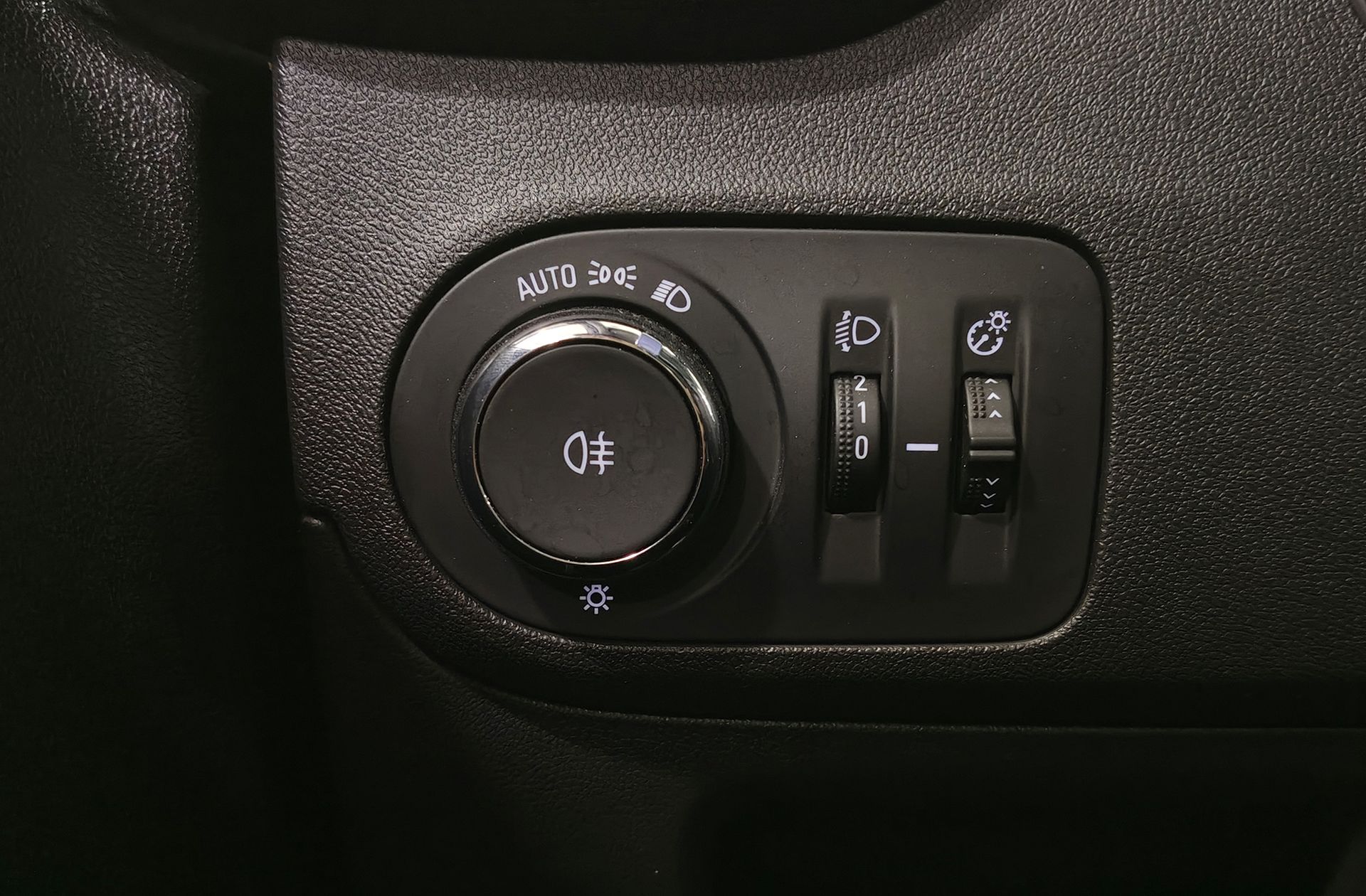 Opel Crossland 1.2 Elegance - foto 13