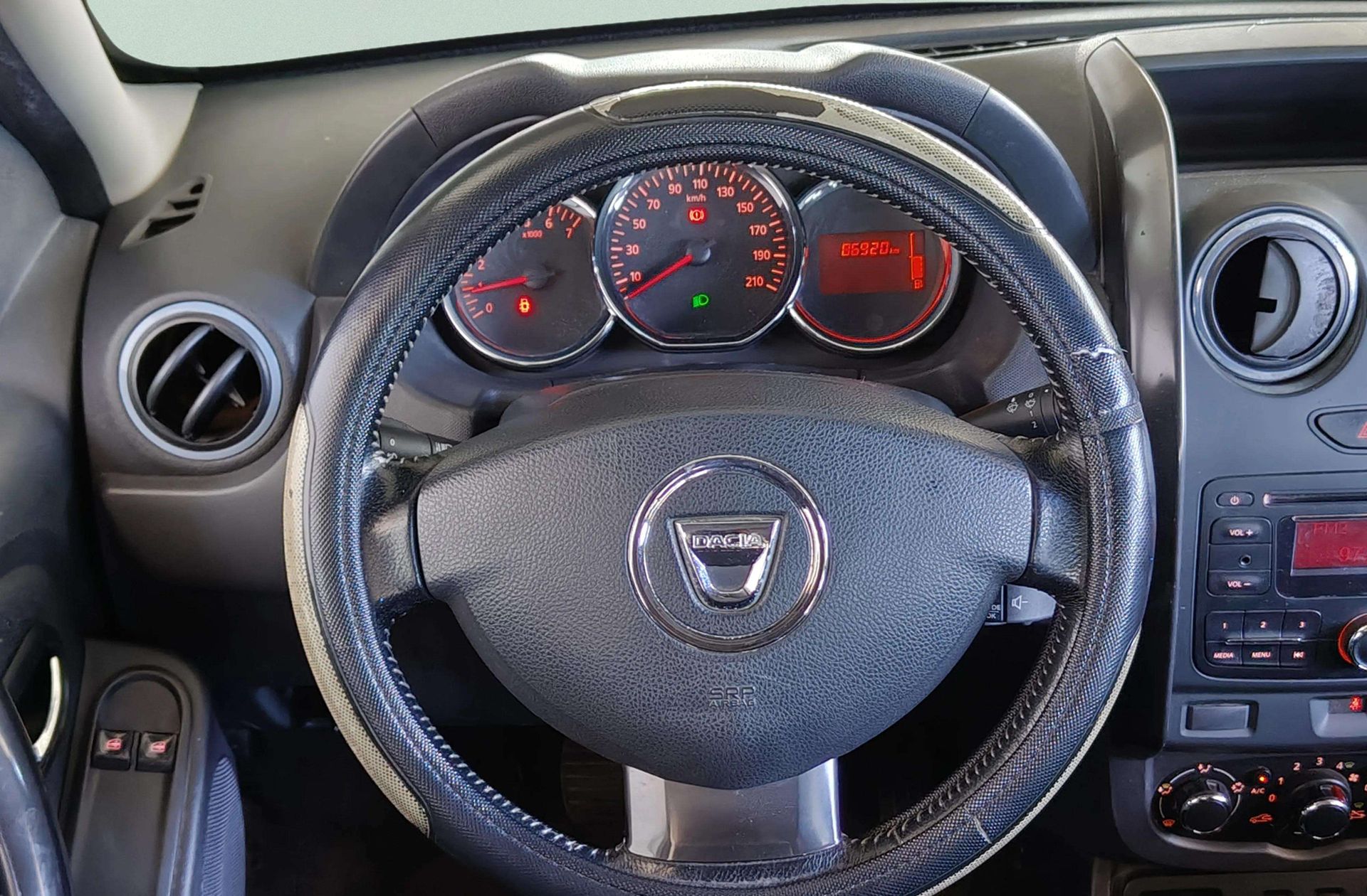 Dacia Duster Laureate dCi - foto 18