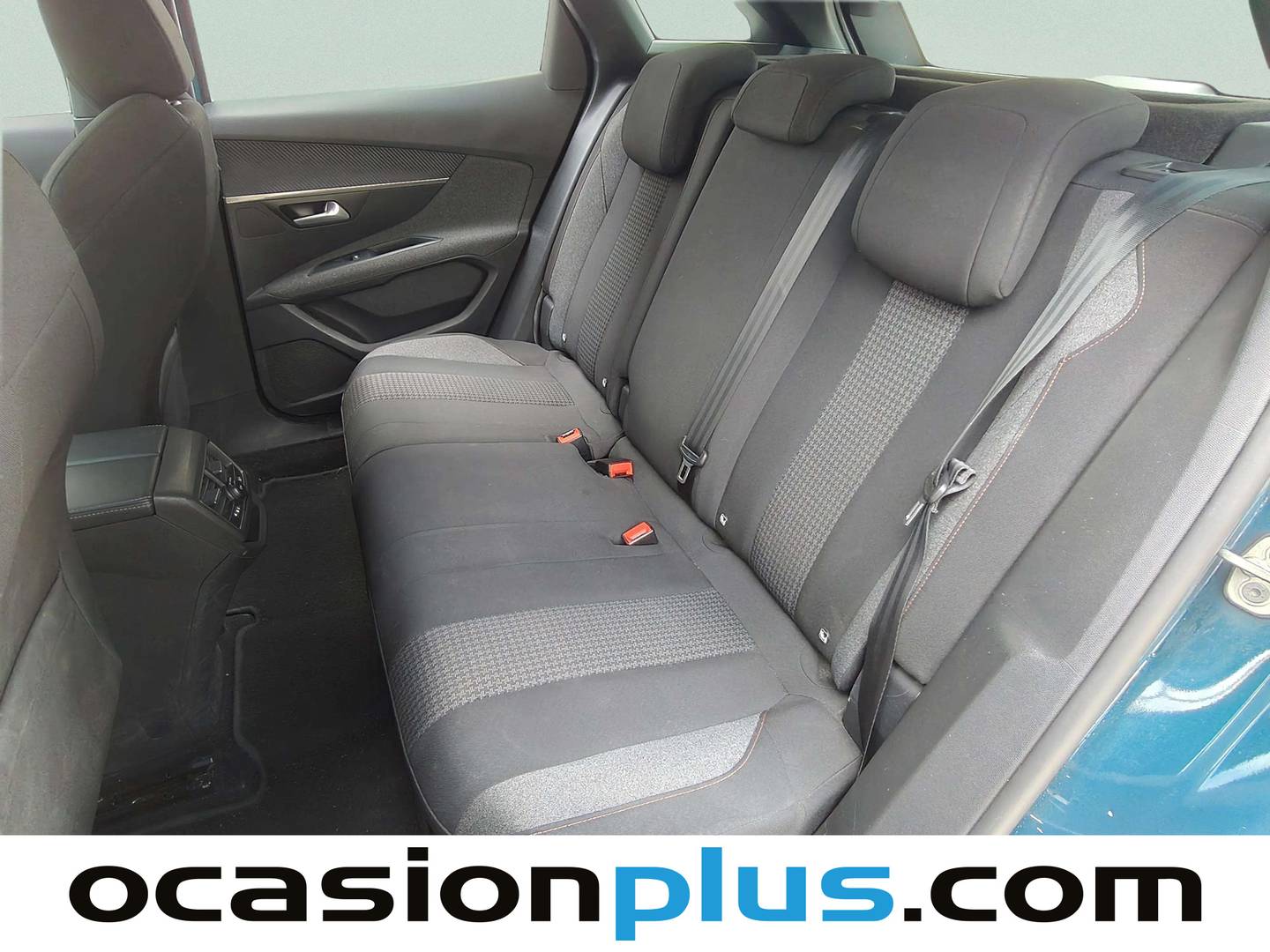 Foto asientos traseros Peugeot 3008 Peugeot 3008 BlueHDi 130 S&S Active Pack EAT8 (130 CV)