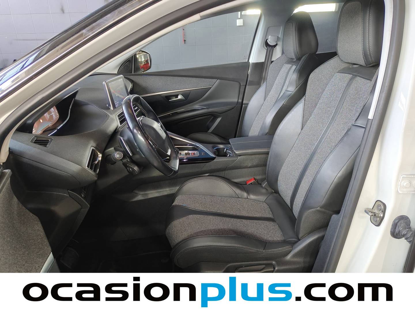 Foto asientos delanteros Peugeot 3008 Peugeot 3008 BlueHDI 130 S&S Allure EAT8 (130 CV)
