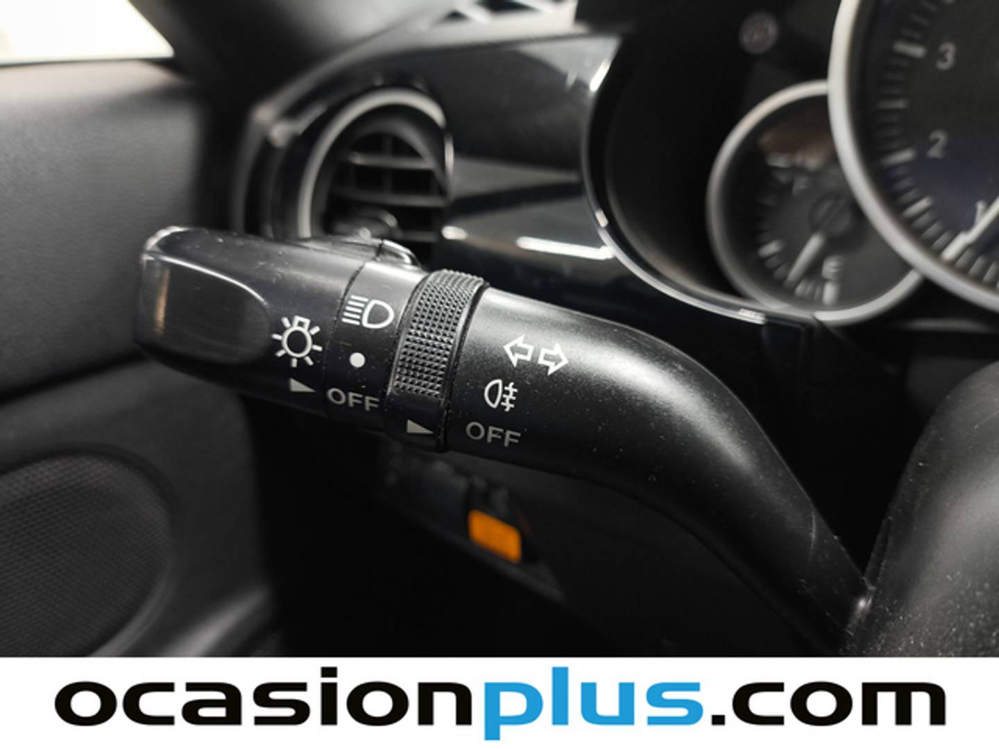 Extras y acabados del Mazda MX-5 Mazda MX-5 1.8 Active (126 CV)