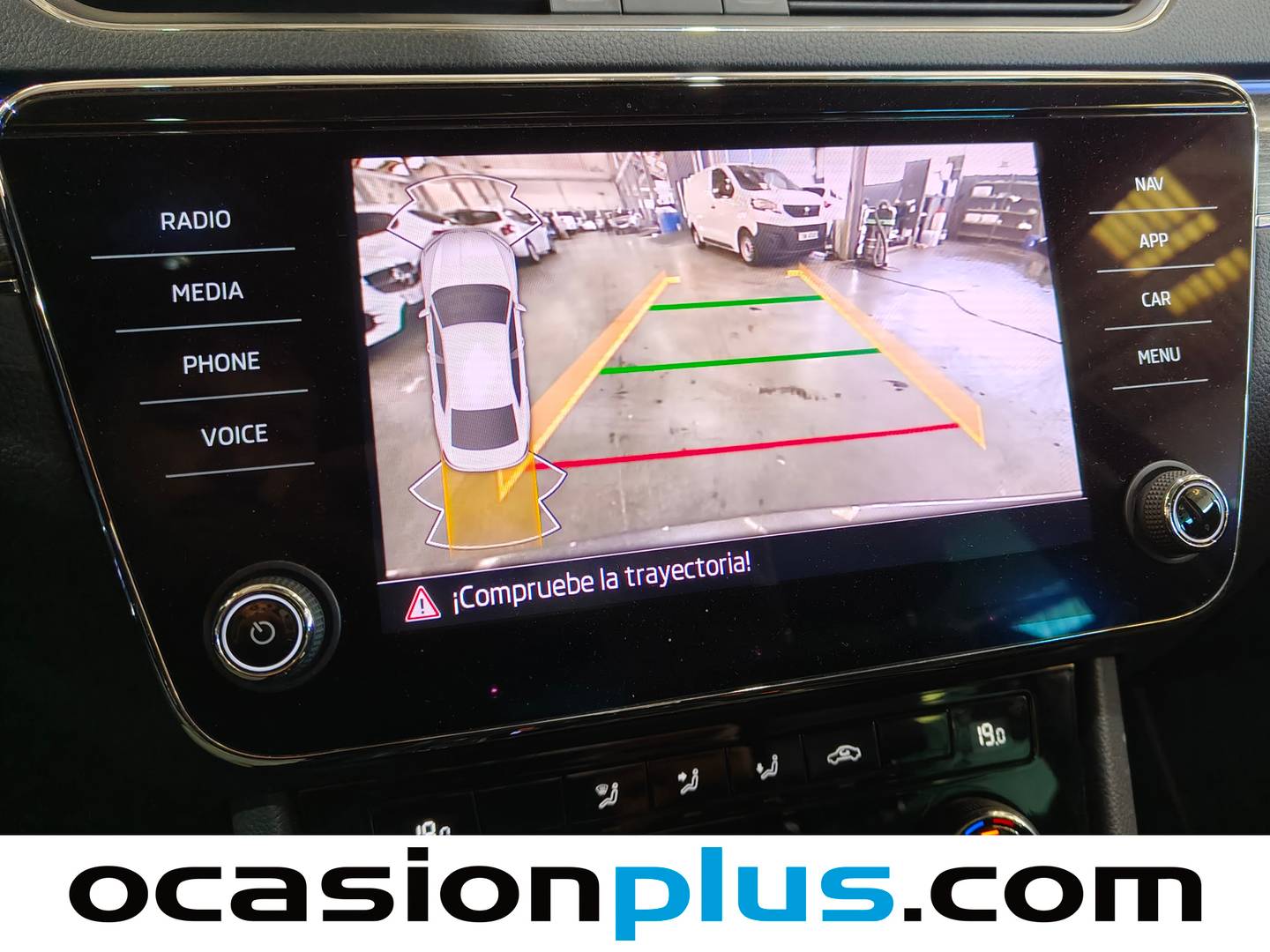 Extras del Skoda Superb Skoda Superb 1.5 TSI Style DSG (150 CV)
