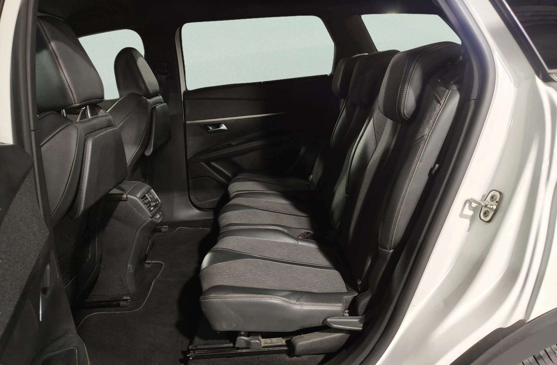 Peugeot 5008 BlueHDi 130 GT Line 7 plazas - foto 16