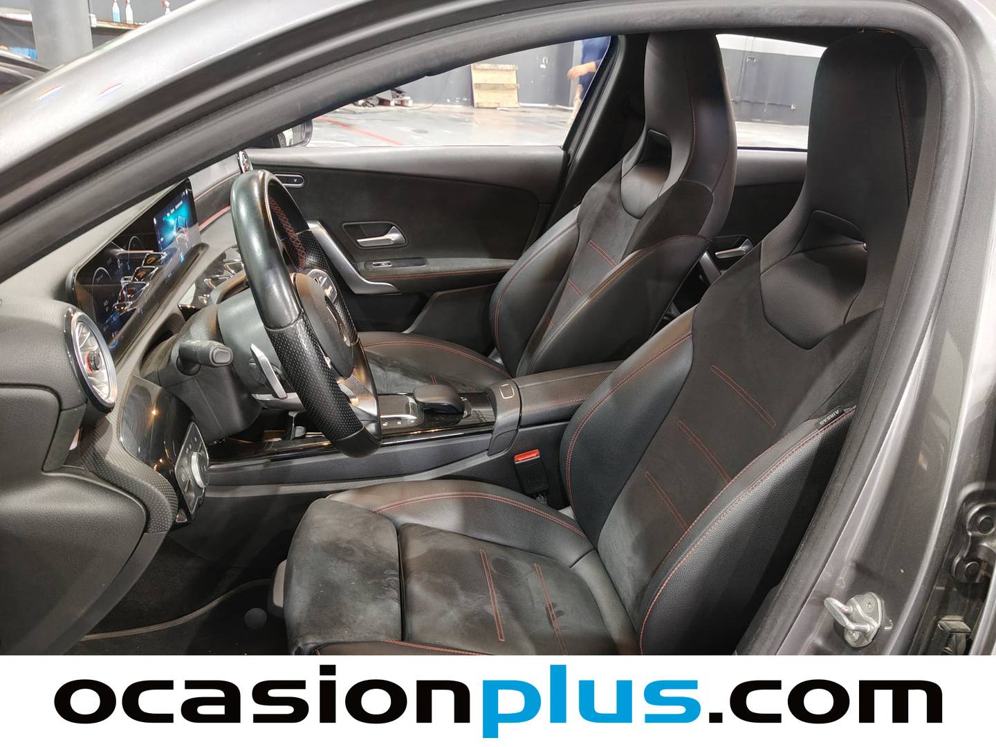 Foto asientos delanteros Mercedes Clase A Mercedes Clase A 200 d  (150 CV) Pack AMG