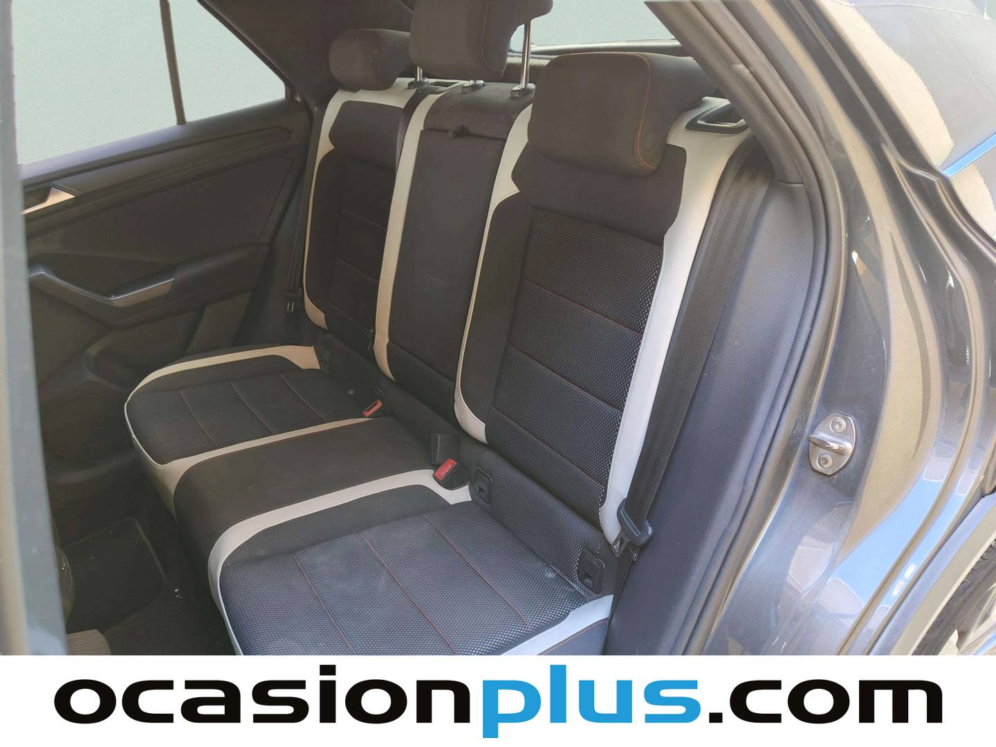 Foto Volkswagen T-Roc Volkswagen T-Roc Sport 1.6 TDI (115 CV)