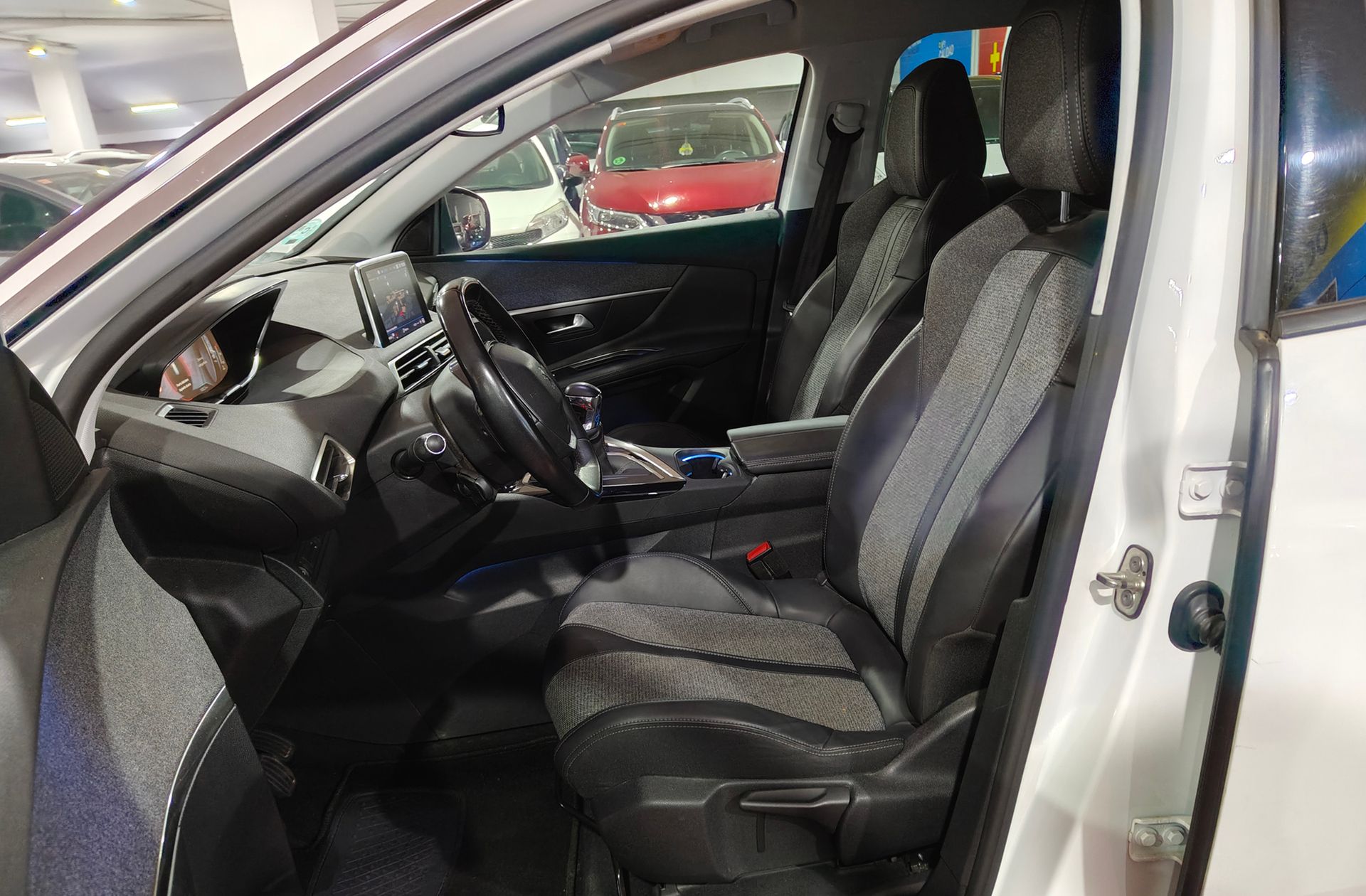 Peugeot 3008 BlueHDi 130 Allure - foto 13