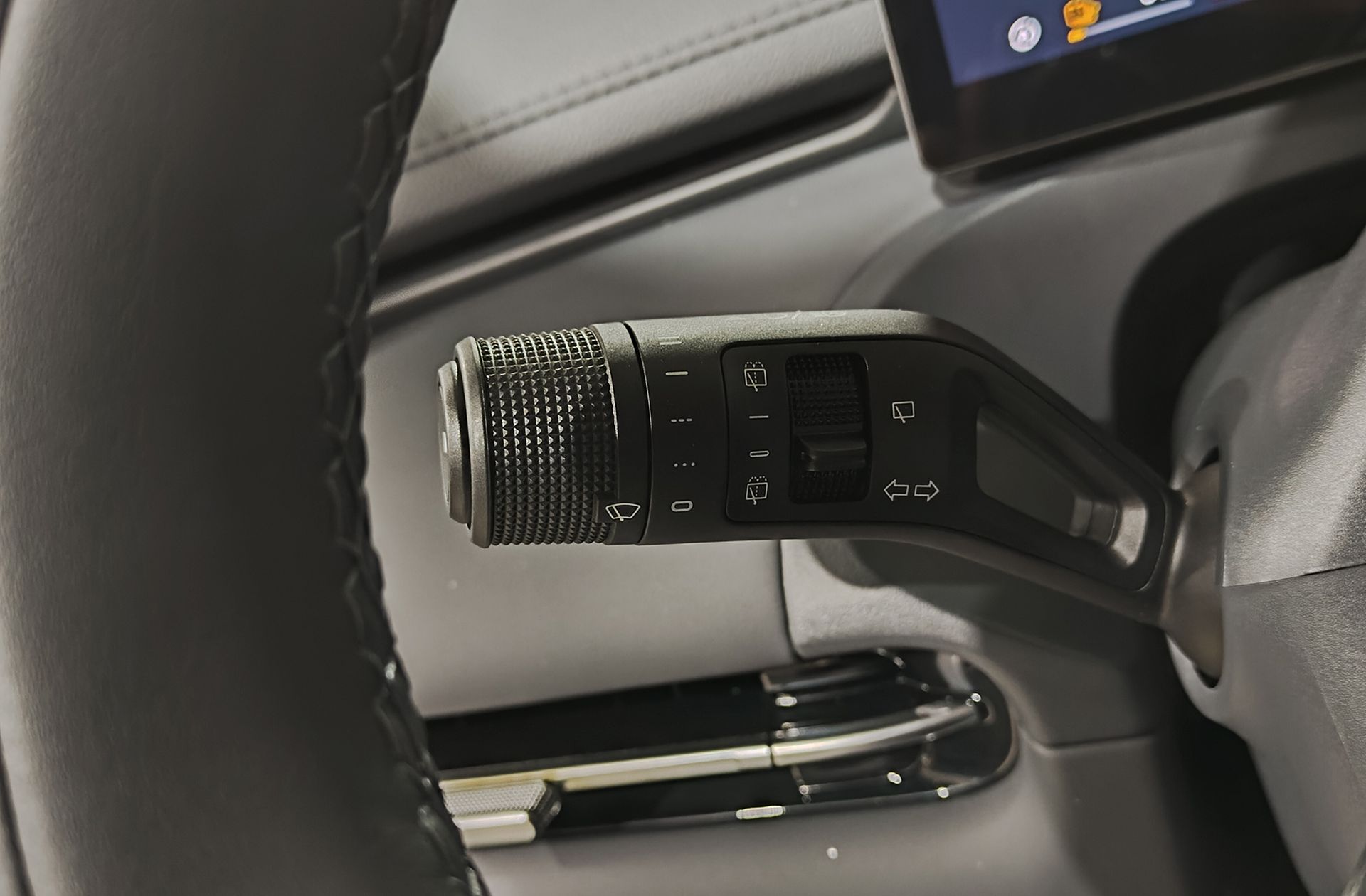 Geely Starray EM-i 1.5 PHEV Pro - foto 27