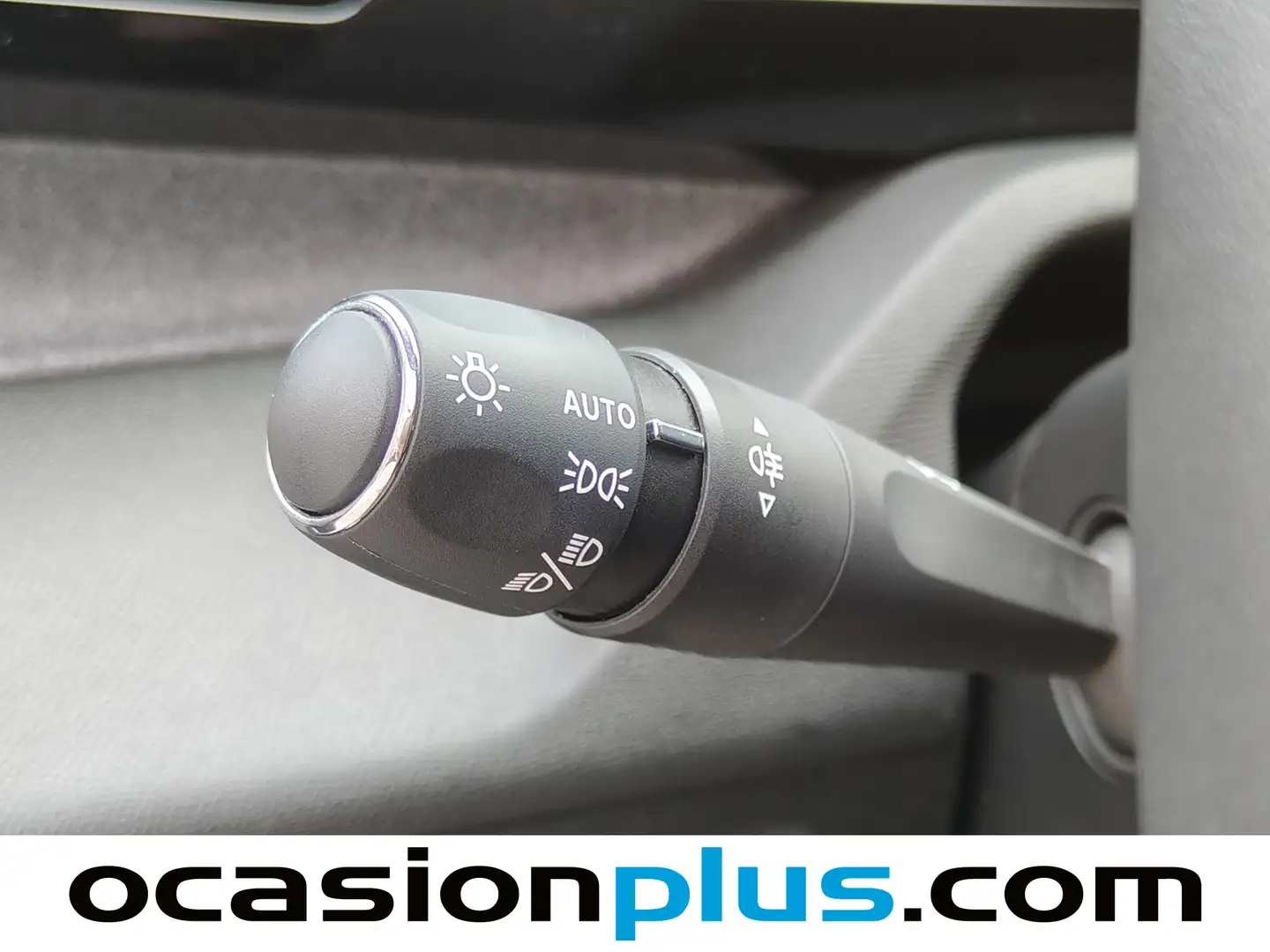 Foto Peugeot 308 Peugeot 308 Allure Hybrid eDCS6 (136 CV)