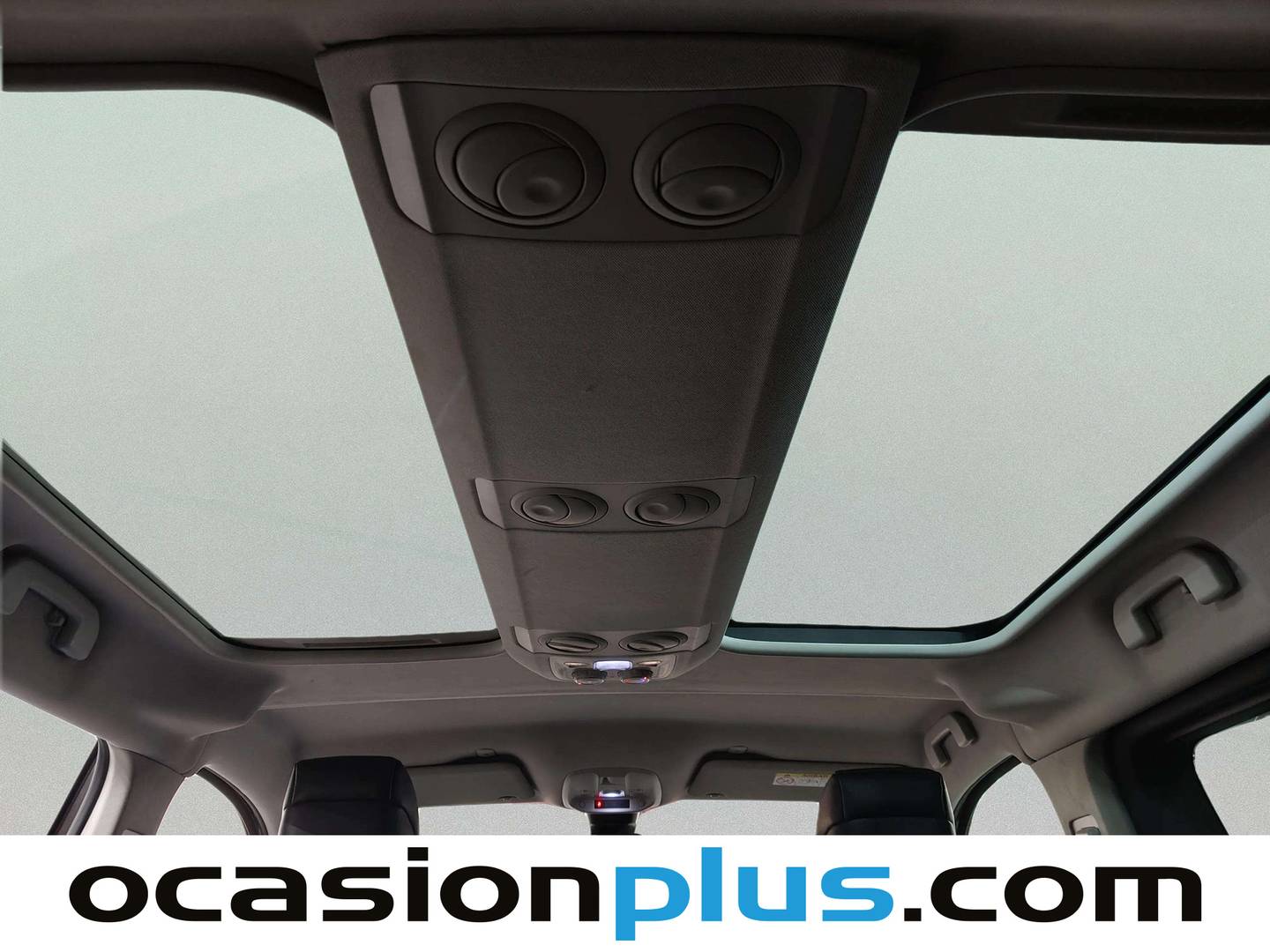 Equipamiento del Peugeot Traveller Peugeot Traveller Business VIP Long BlueHDi (150 CV) 7 Plazas