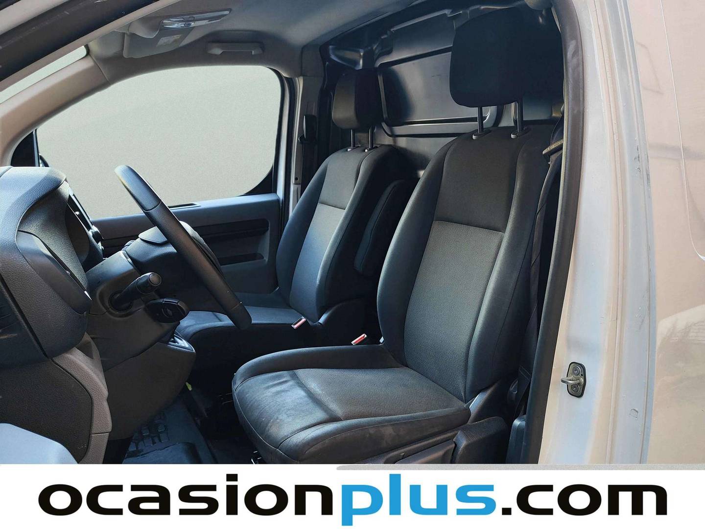 Foto asientos delanteros Citroën Jumpy Citroen Jumpy BlueHDi 100 Talla XL (102 CV)