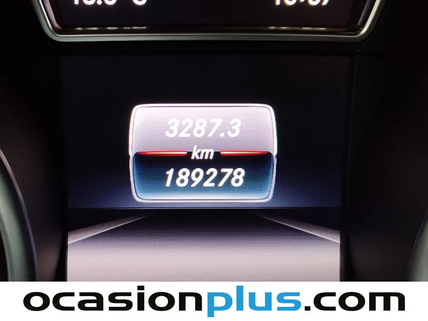 Foto Mercedes GLA Mercedes-Benz GLA 200 d Urban (136 CV) Pack AMG