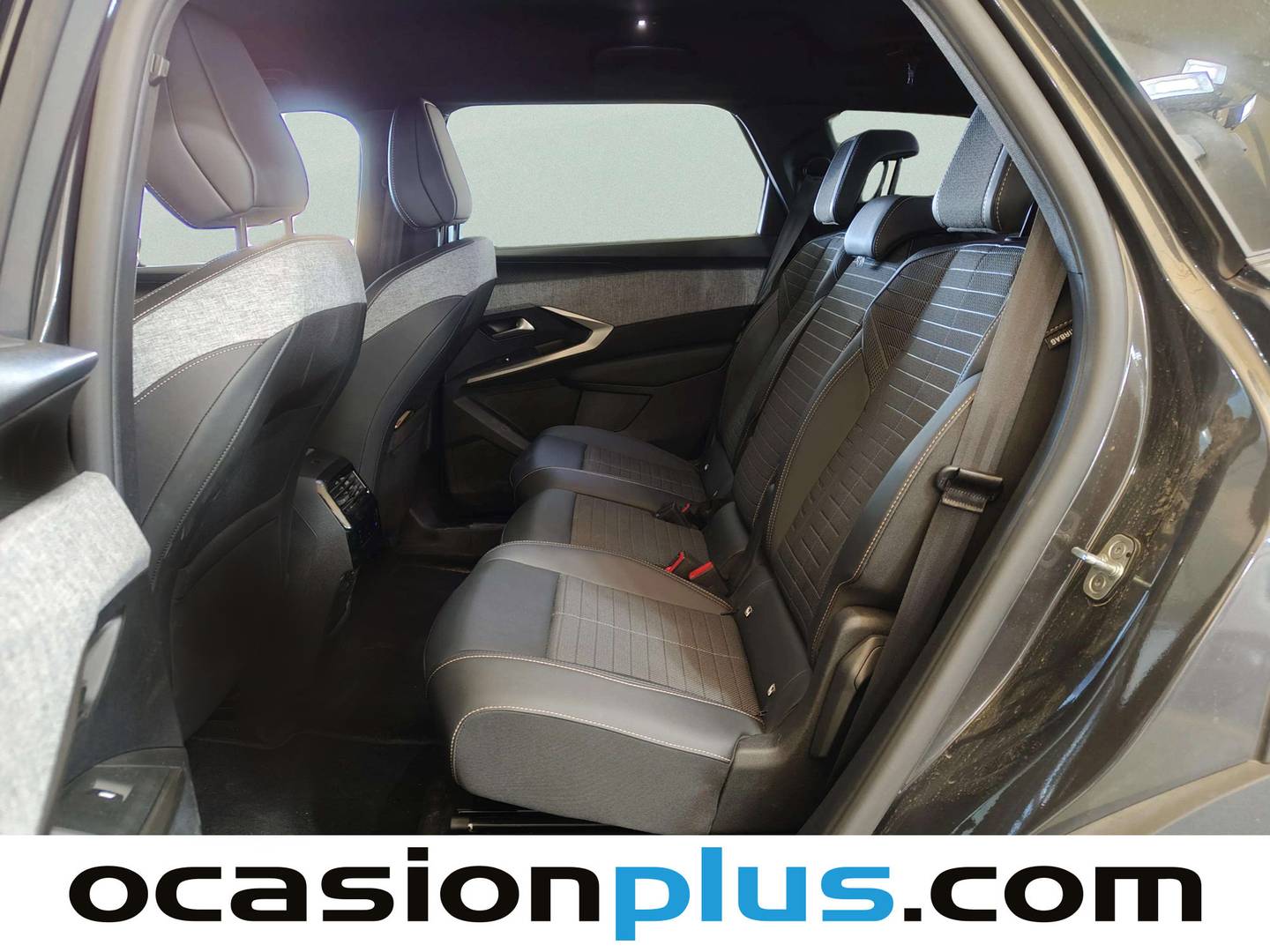 Foto Peugeot 5008 Hybrid Peugeot 5008 Hybrid 1.2 Allure eDCS6 (136 CV) 7 Plazas