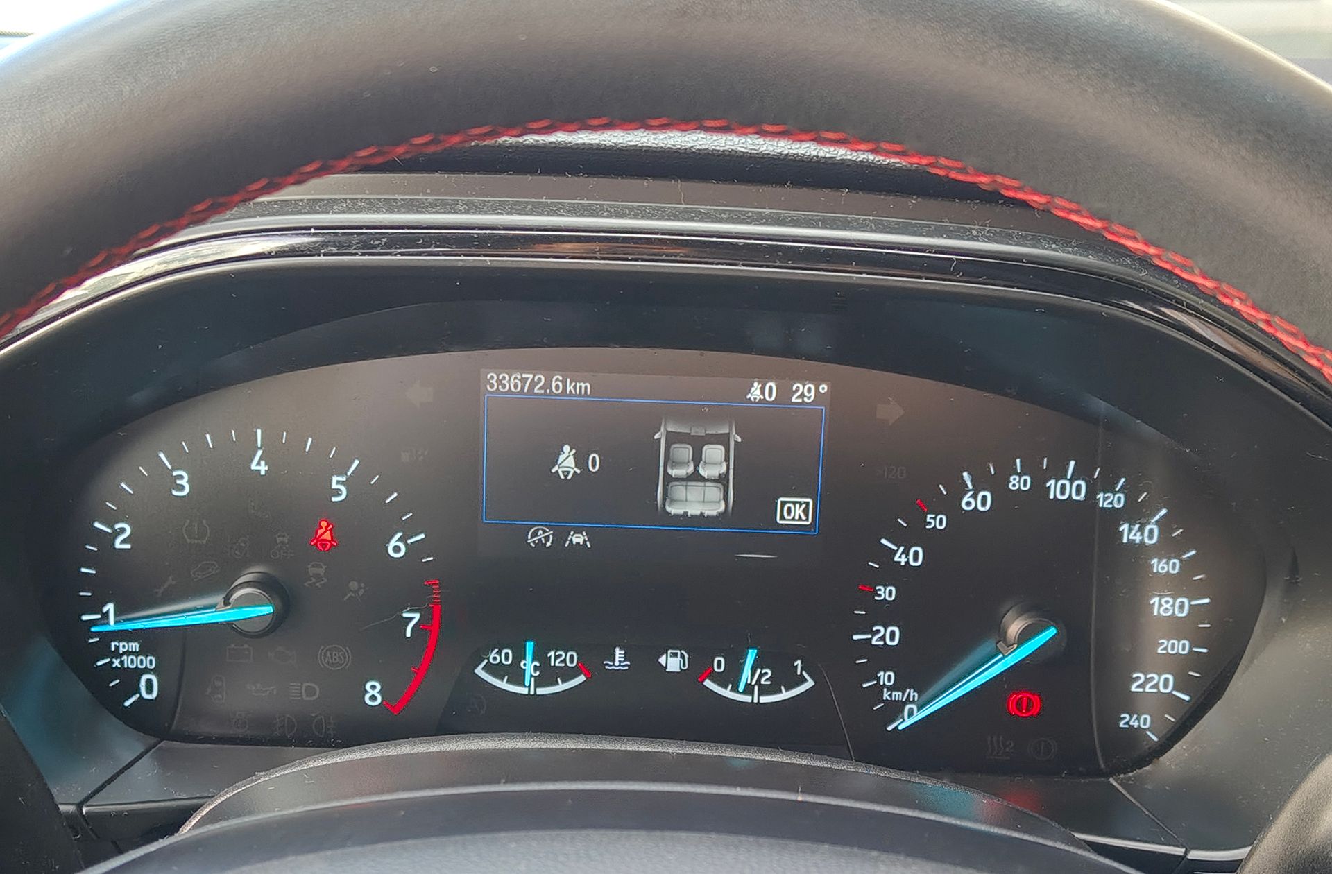Ford Focus 1.0 EcoBoost ST-Line - foto 24
