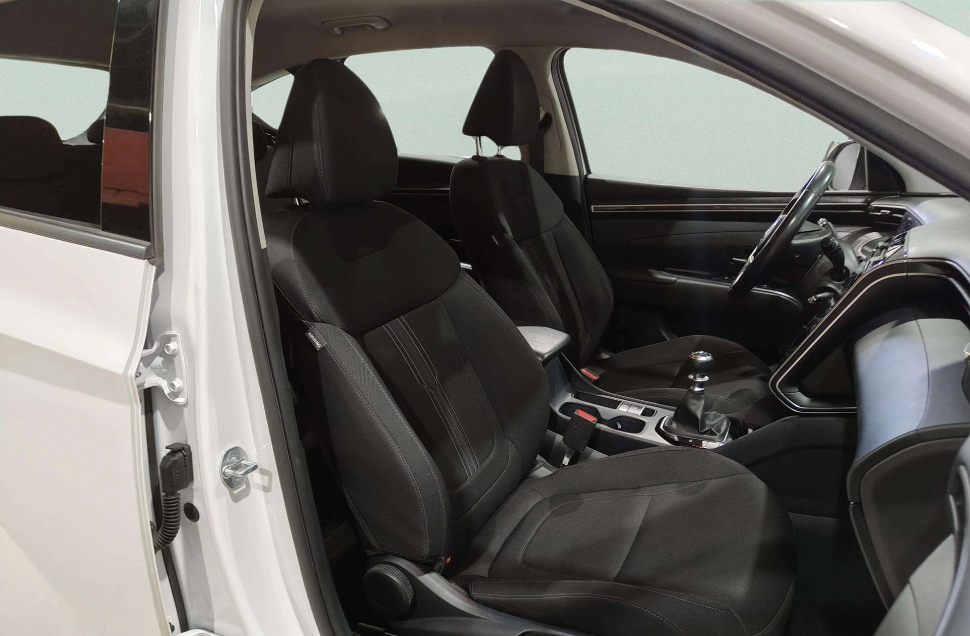 Hyundai Tucson 1.6 CRDi 48V Maxx - foto 18