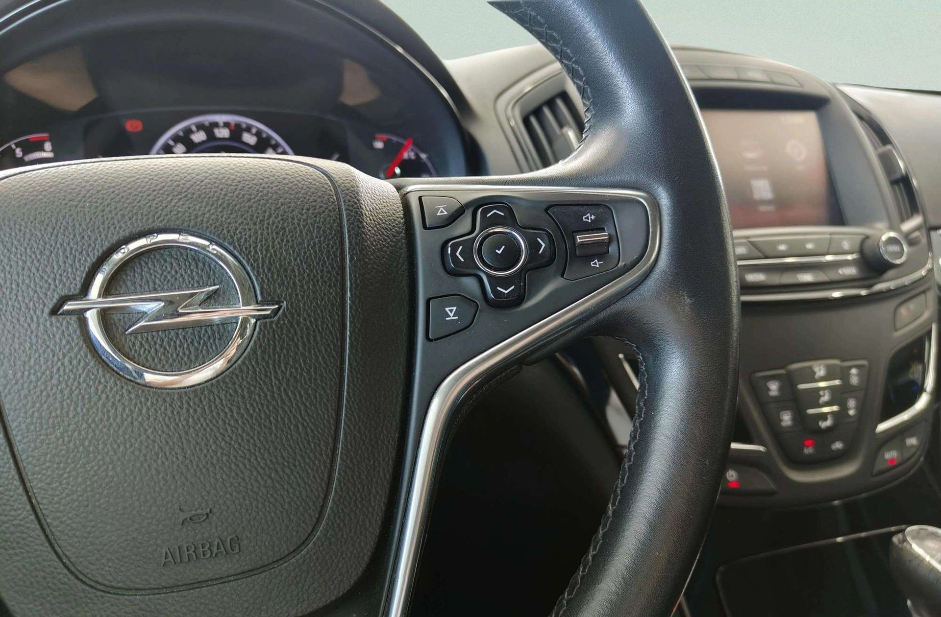 Opel Insignia Sports Tourer 2.0 CDTI Excellence - foto 28