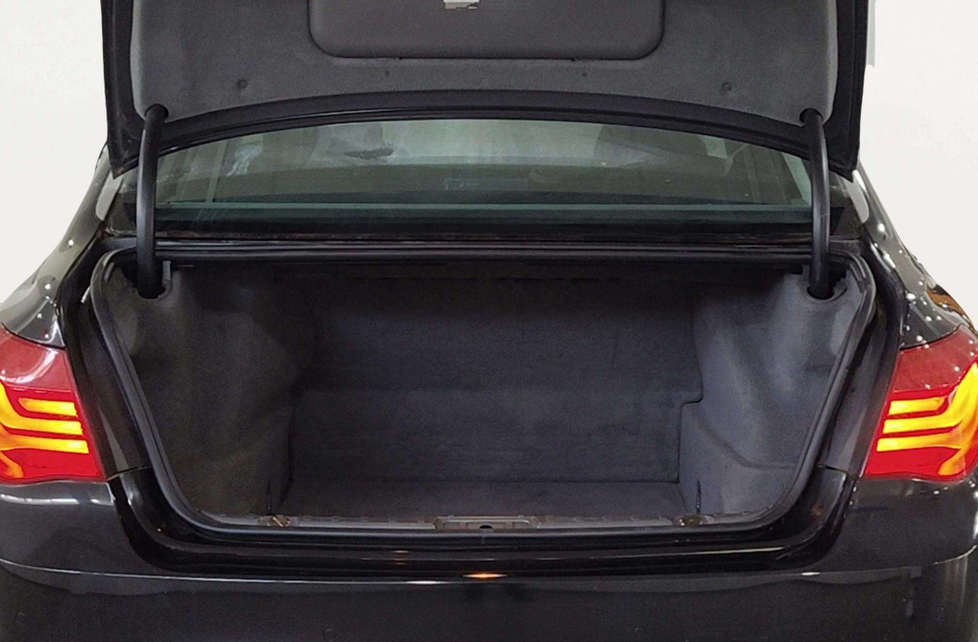 BMW Serie 7 750Li - foto 19