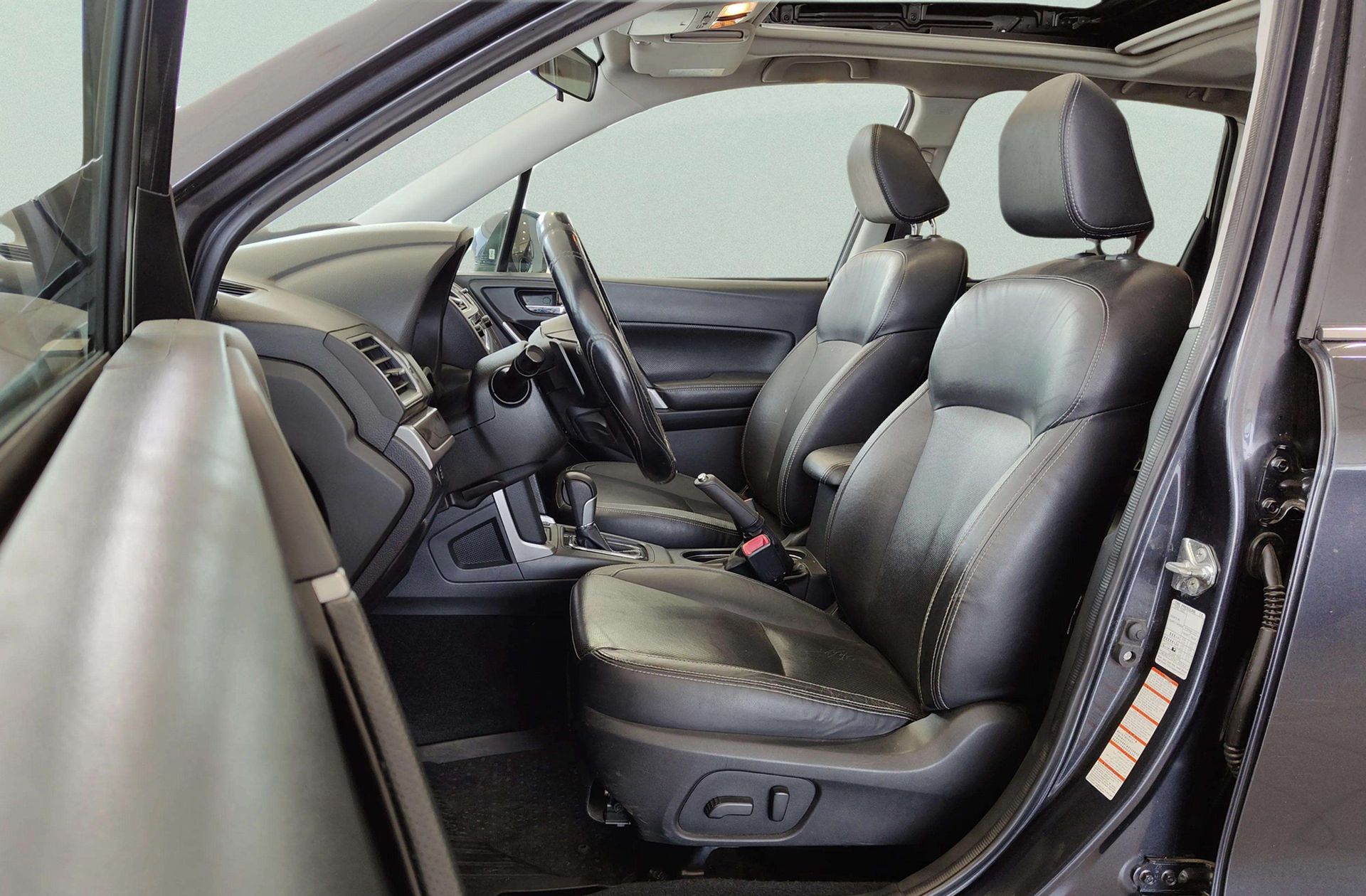 Subaru Forester 2.0 TD Executive Plus Lineartronic - foto 11