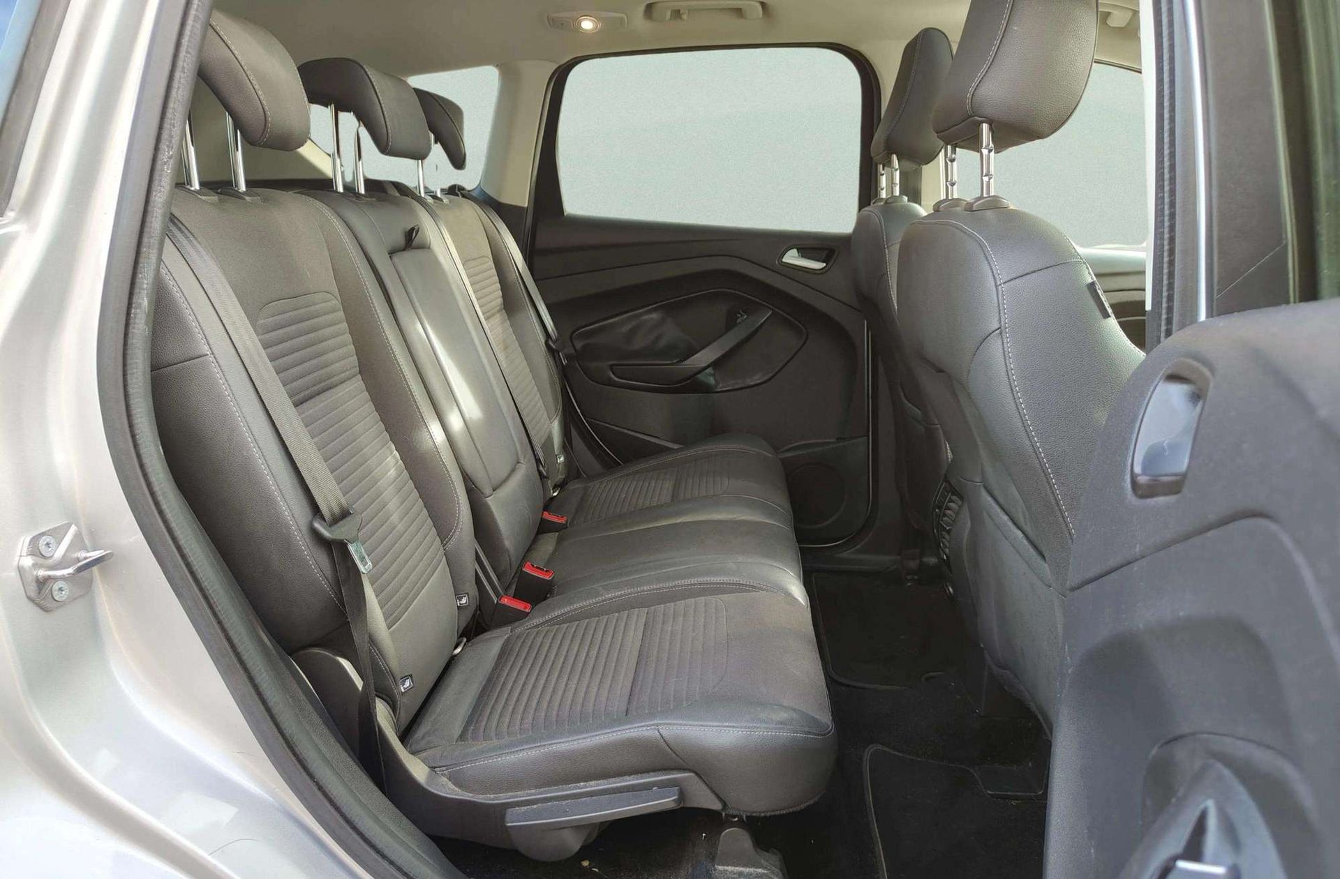 Ford Kuga 1.5 EcoBoost Titanium 4x2 - foto 17