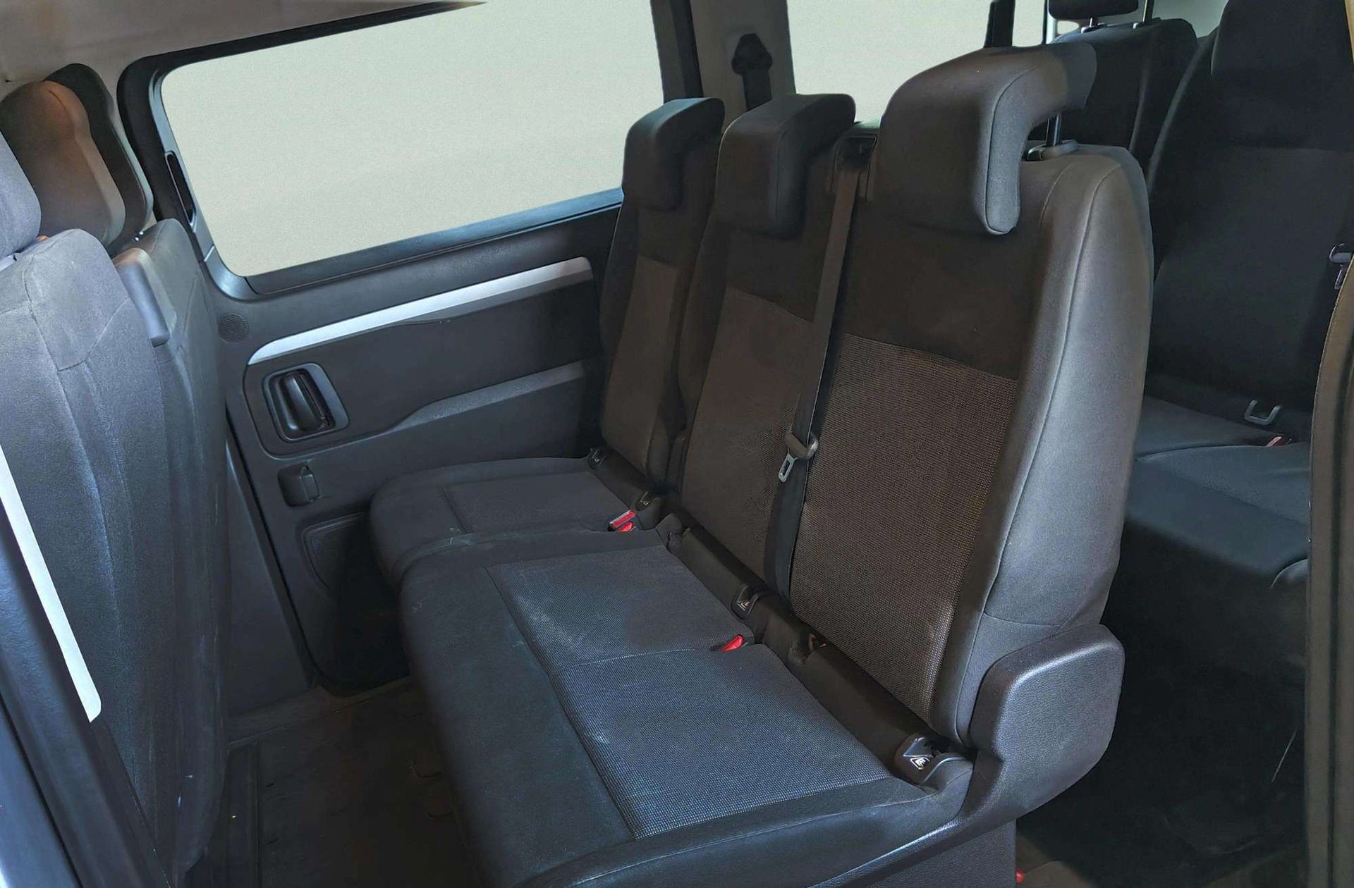 Toyota Proace Verso 2.0D VX Plus Shuttle L1 - foto 12