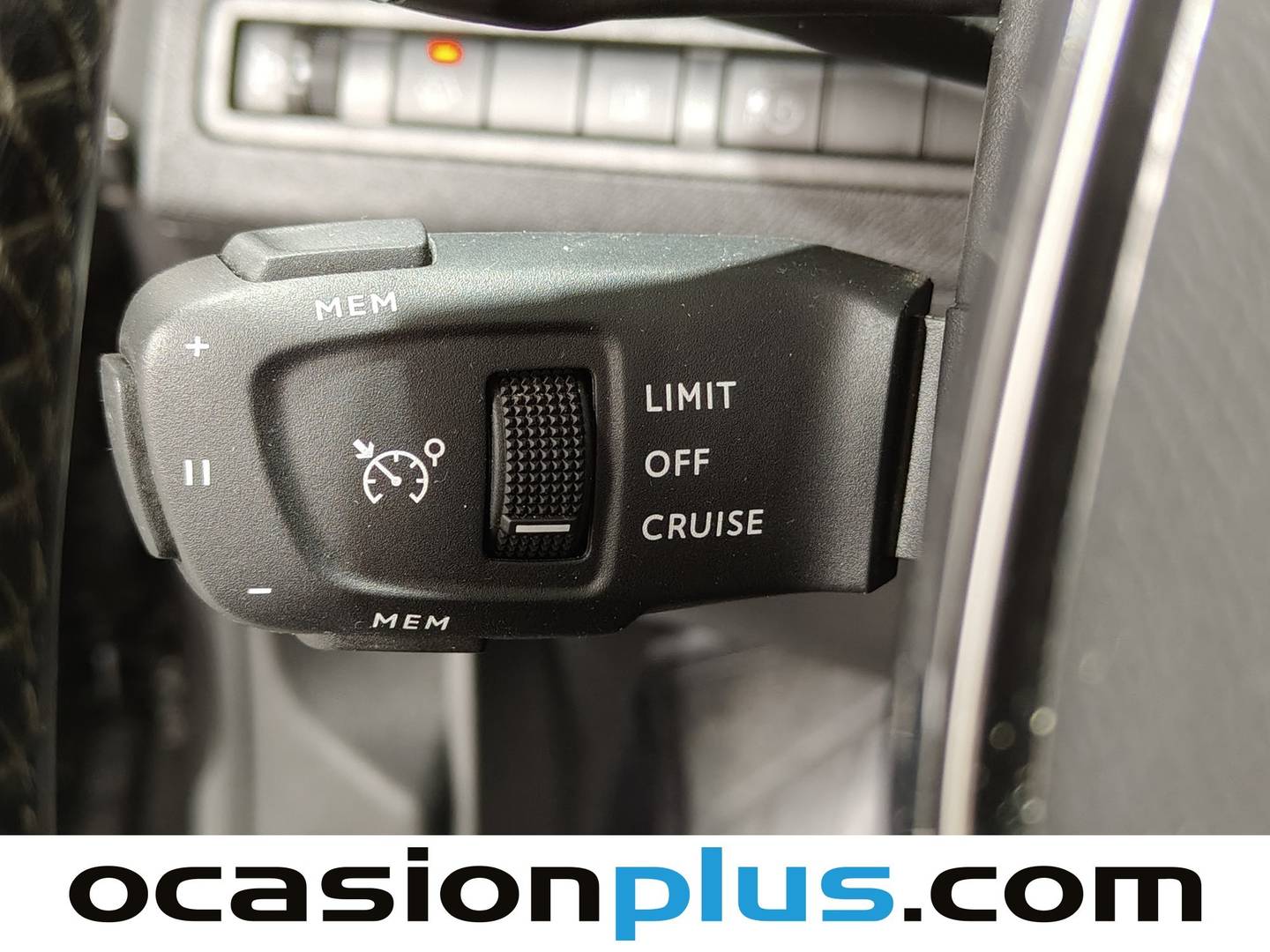 Foto Peugeot 3008 Hybrid Peugeot 3008 Hybrid 300 Allure Pack e-EAT8  (300 CV)