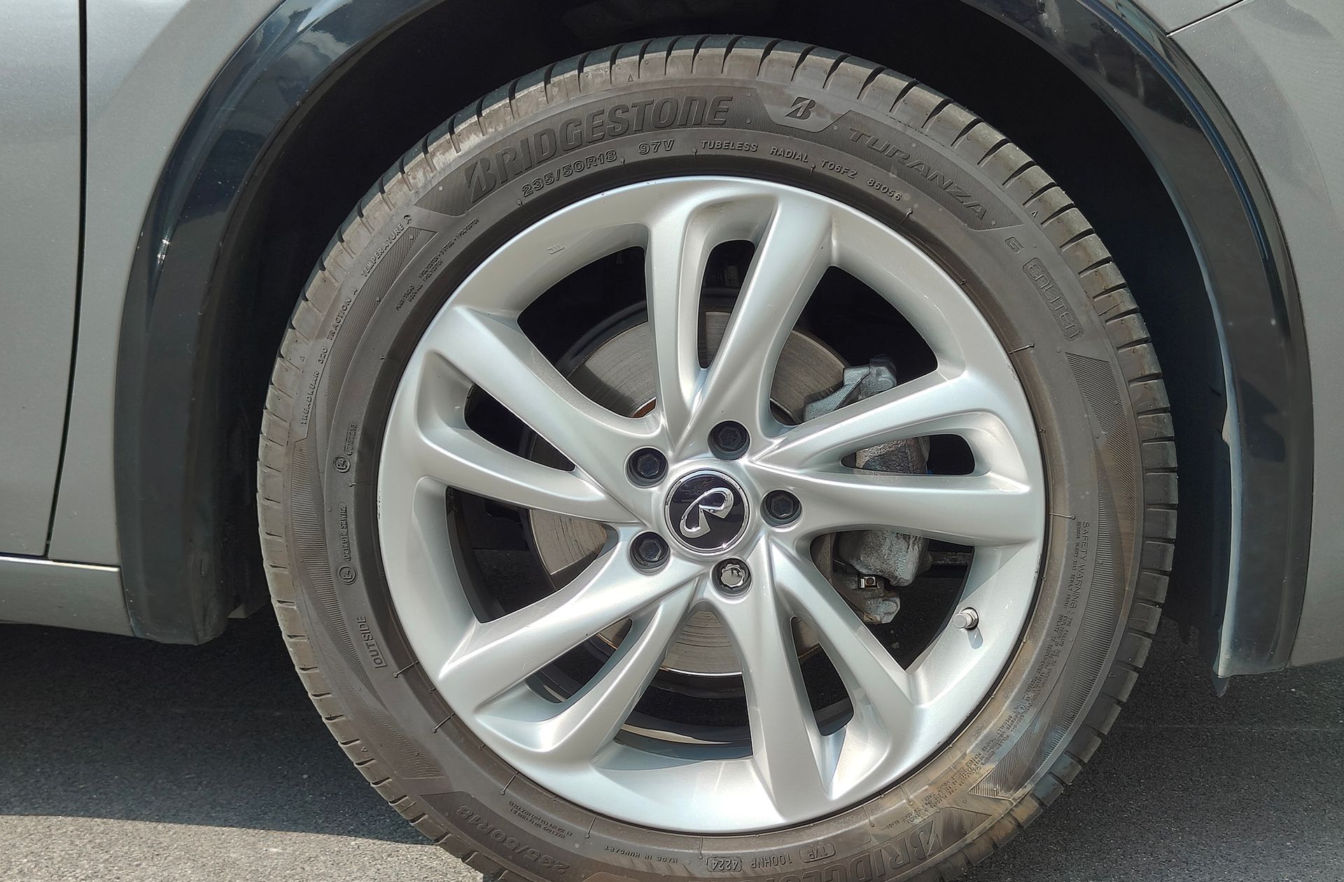 Infiniti Q30 1.6T Premium - foto 44