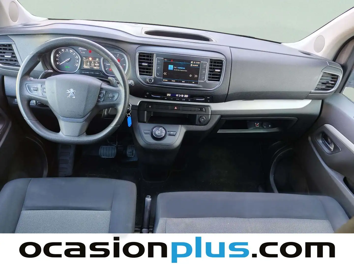 Foto Peugeot Traveller Peugeot Traveller 2.0 BlueHDi Long Business EAT8 (180 CV) 9 Plazas