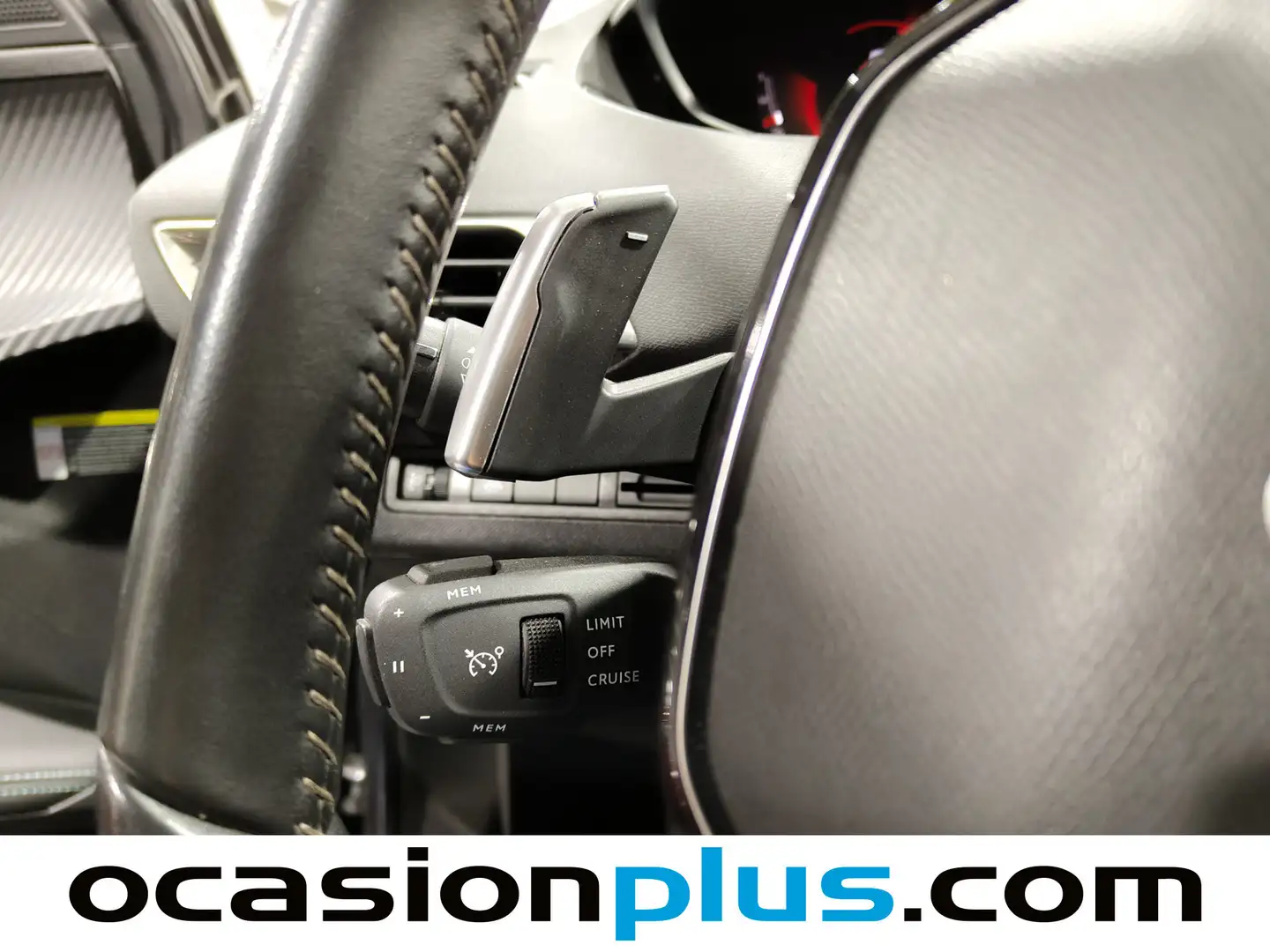 Foto Peugeot 5008 Peugeot 5008 PureTech 130 S&S Allure EAT8 (130 CV)