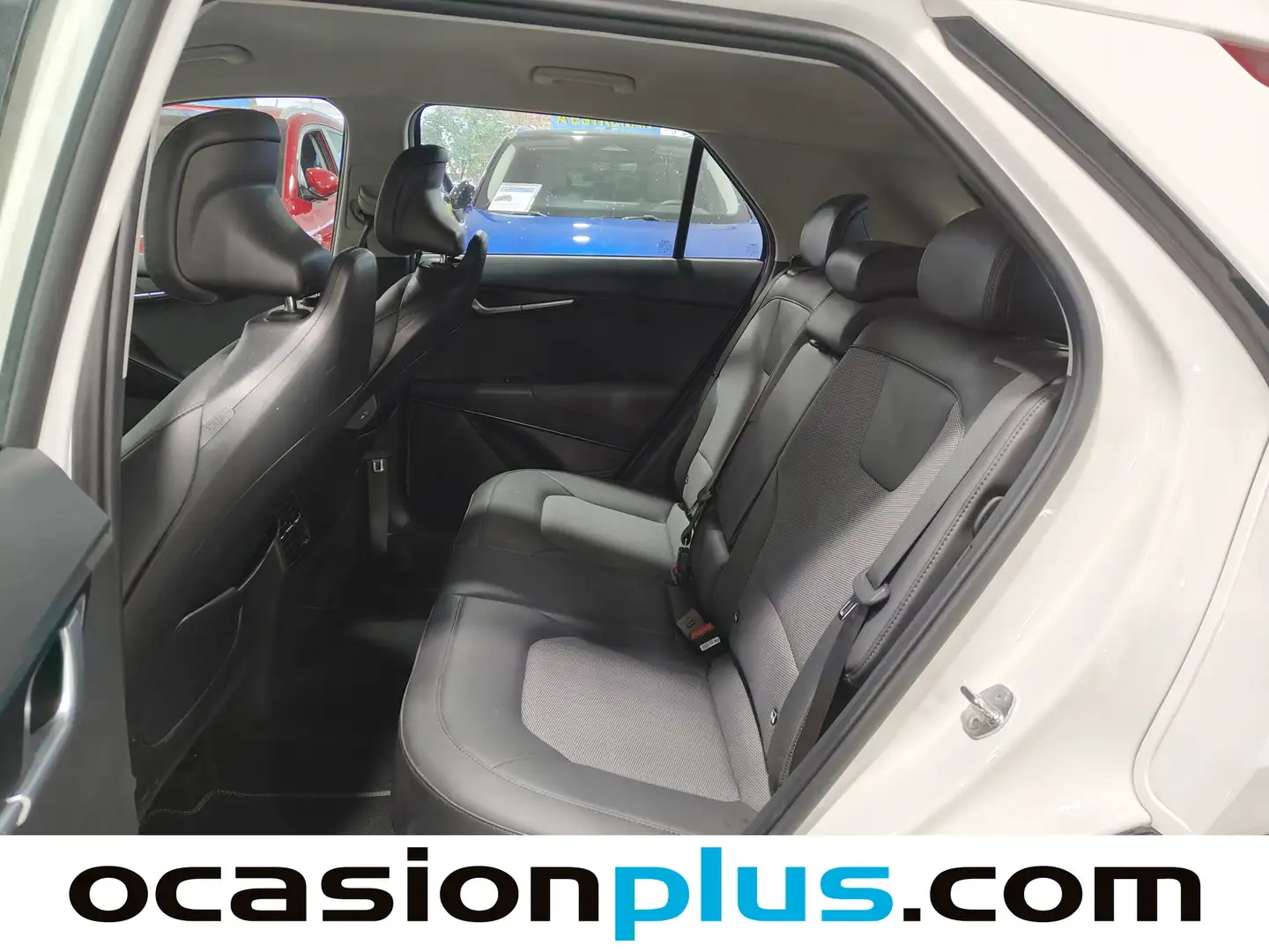 Foto KIA Niro Kia Niro 1.6 GDi HEV Drive (141 CV)