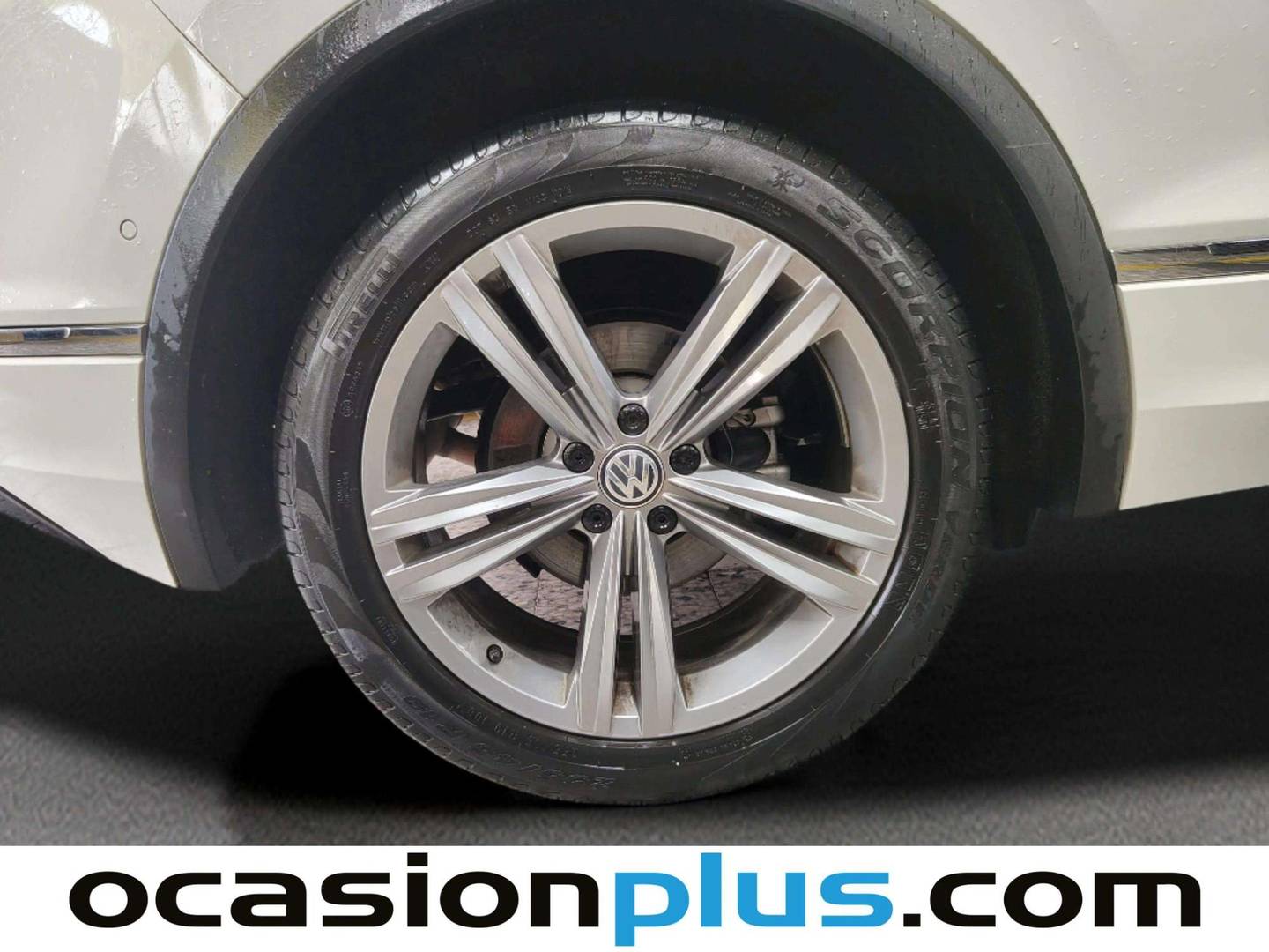 Volkswagen Tiguan Volkswagen Tiguan Sport 1.5 TSI (150 CV) DSG Pack R-Line seminuevo