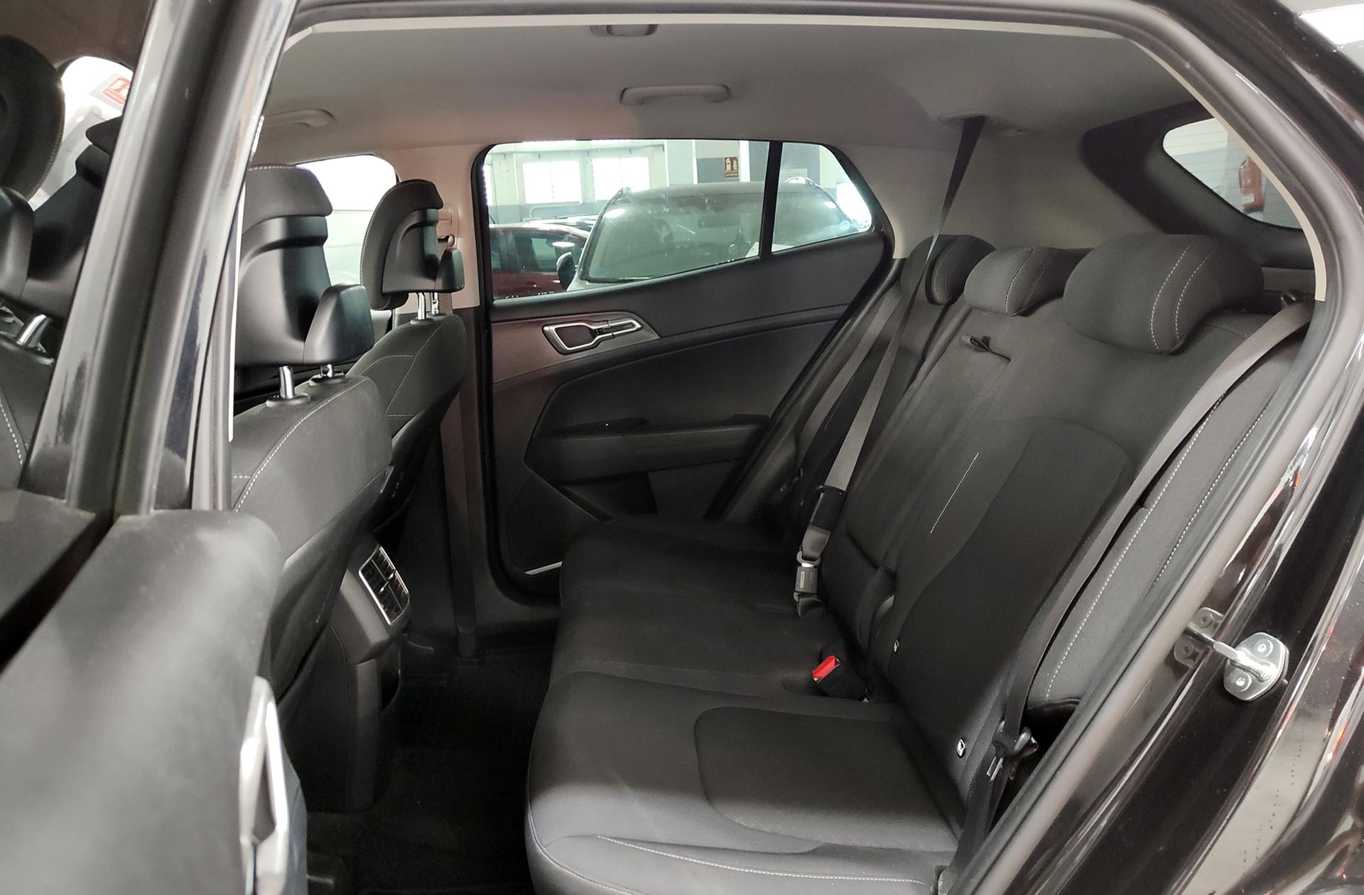 Kia Sportage 1.6 T-GDi Concept 4x2 - foto 11