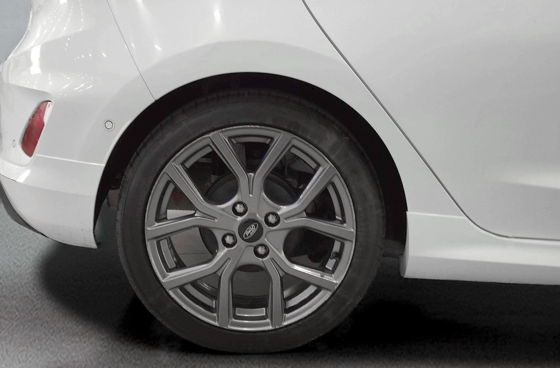 Ford Fiesta 1.0 EcoBoost MHEV ST-Line - foto 39