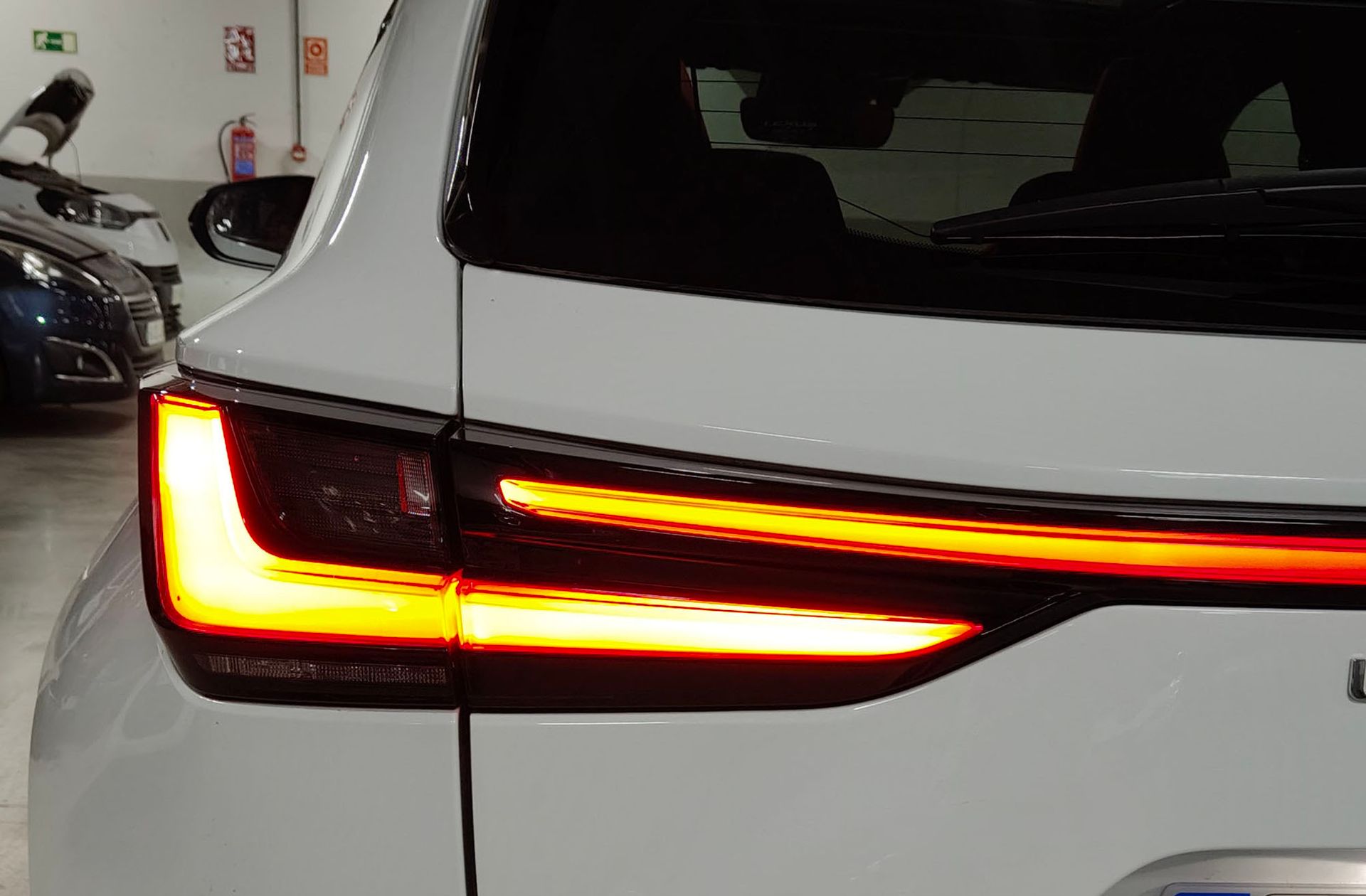 Lexus NX 350h F Sport 4WD - foto 20