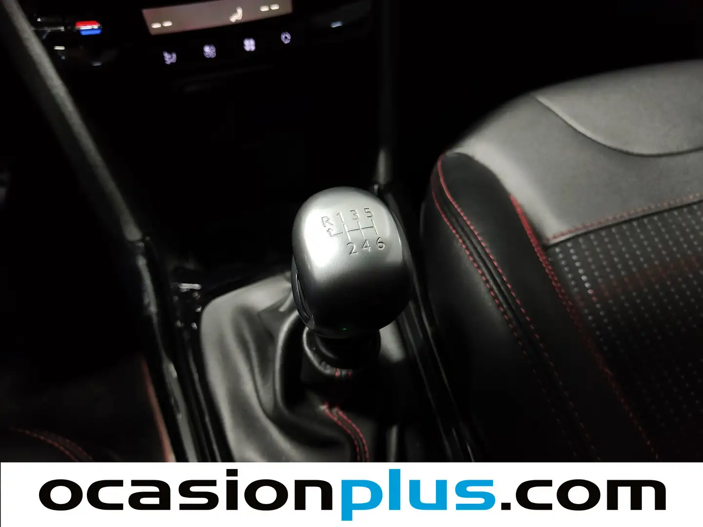 Foto Peugeot 2008 Peugeot 2008 BlueHDi 120 S&S GT Line (120 CV)