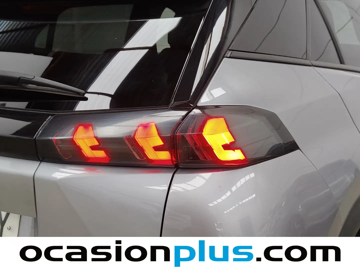 Foto Peugeot 2008 Peugeot 2008 PureTech 100 S&S Allure (100 CV)